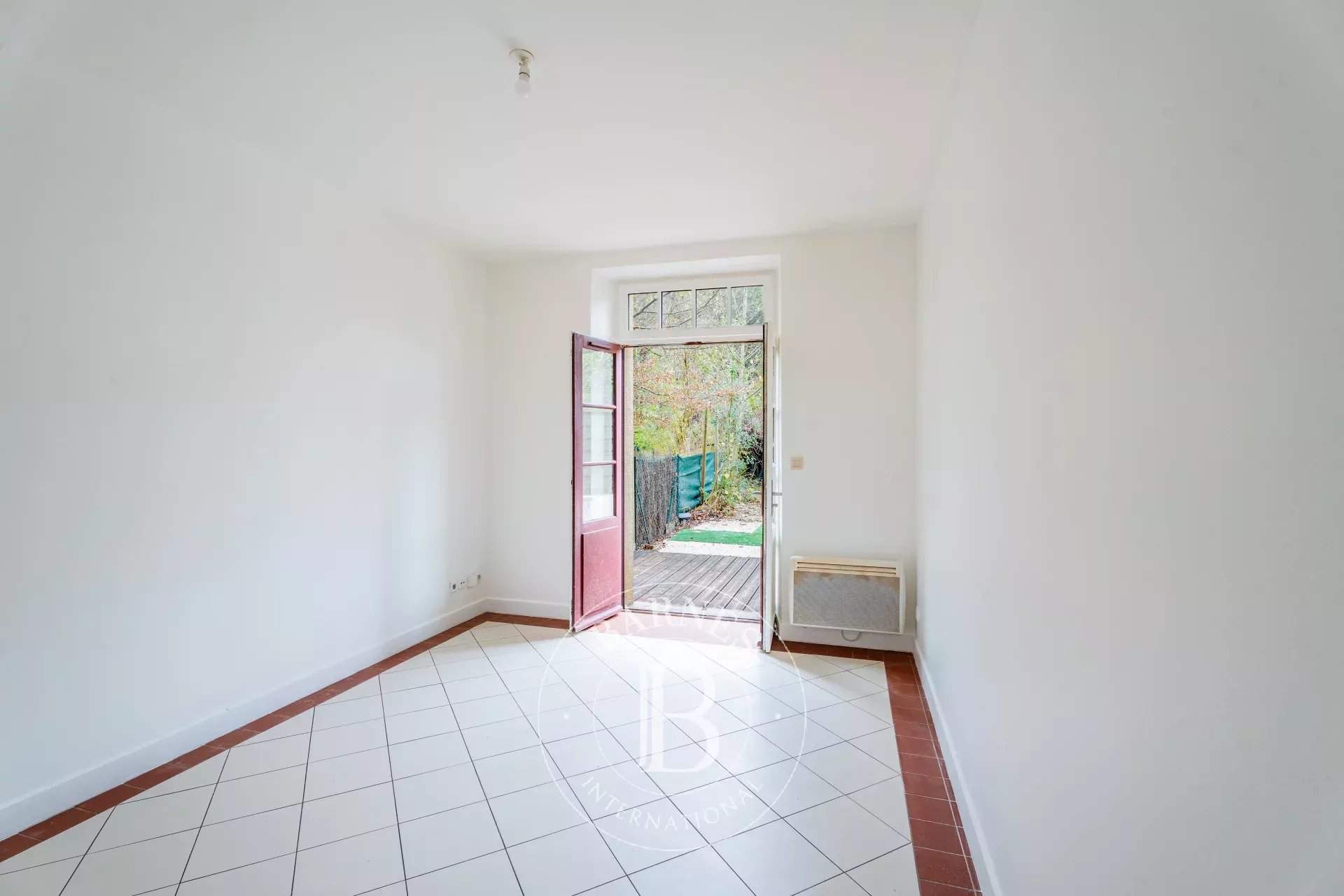 Saint-Denis  - Piso 6 Cuartos 4 Habitaciones - picture 6