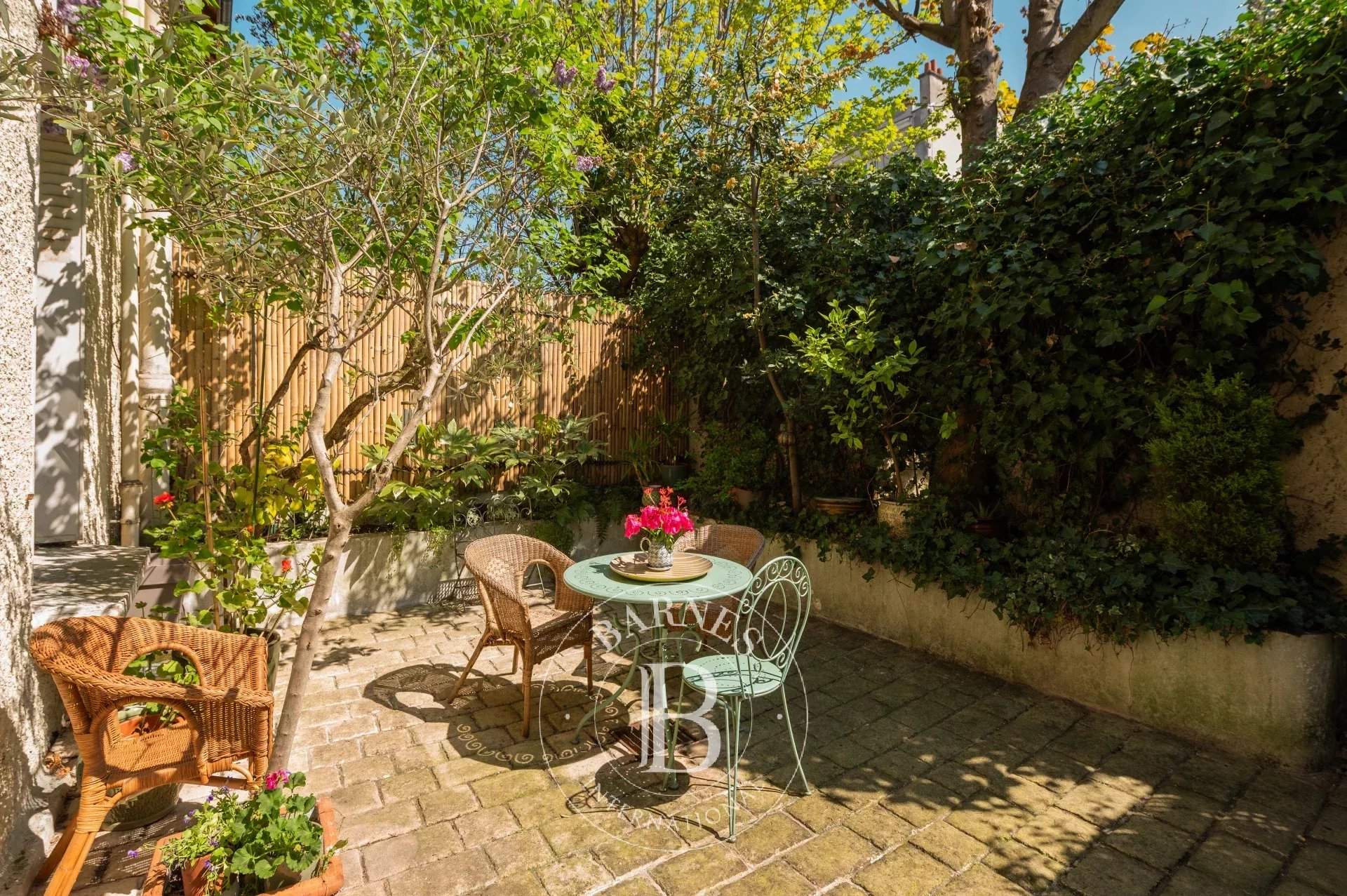 Paris  - House 4 Bedrooms - picture 2