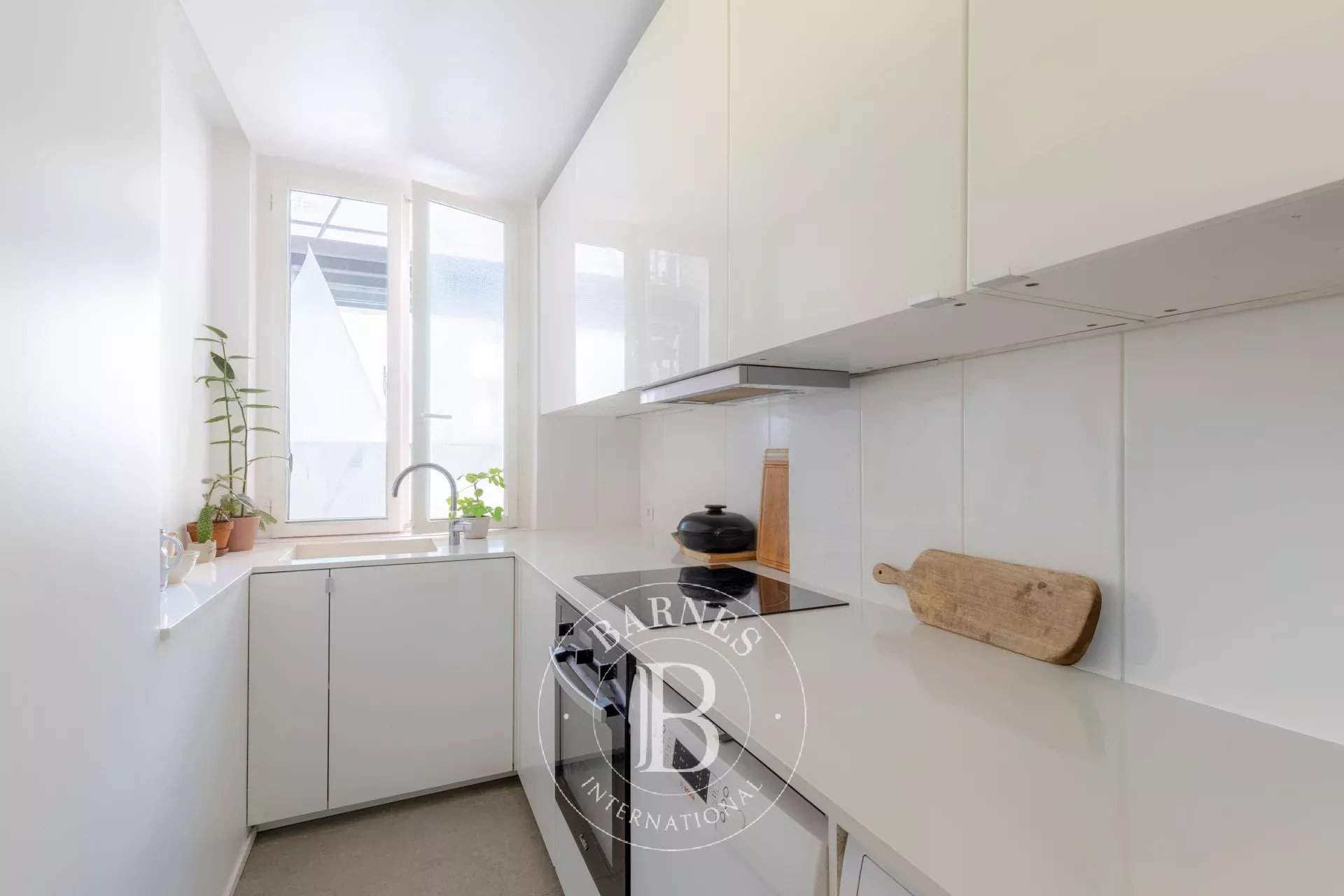 Paris  - Appartement 4 Pi&egrave;ces 2 Chambres - picture 3