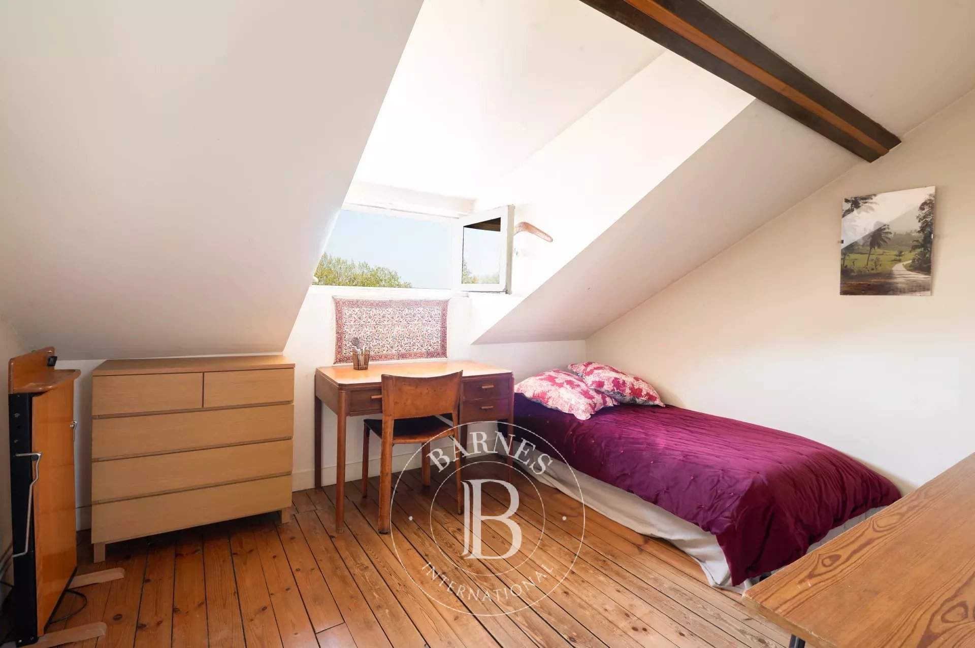 Paris  - House 4 Bedrooms - picture 15