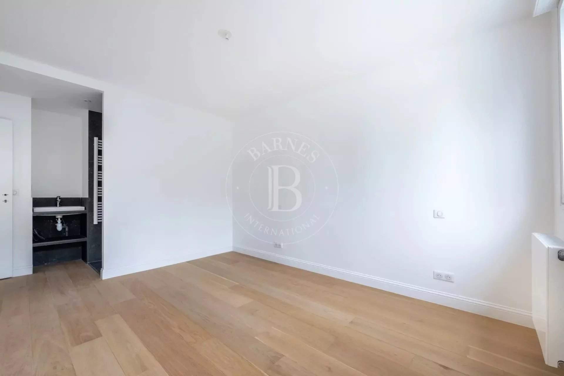 Montreuil  - Duplex 5 Pi&egrave;ces 4 Chambres - picture 8