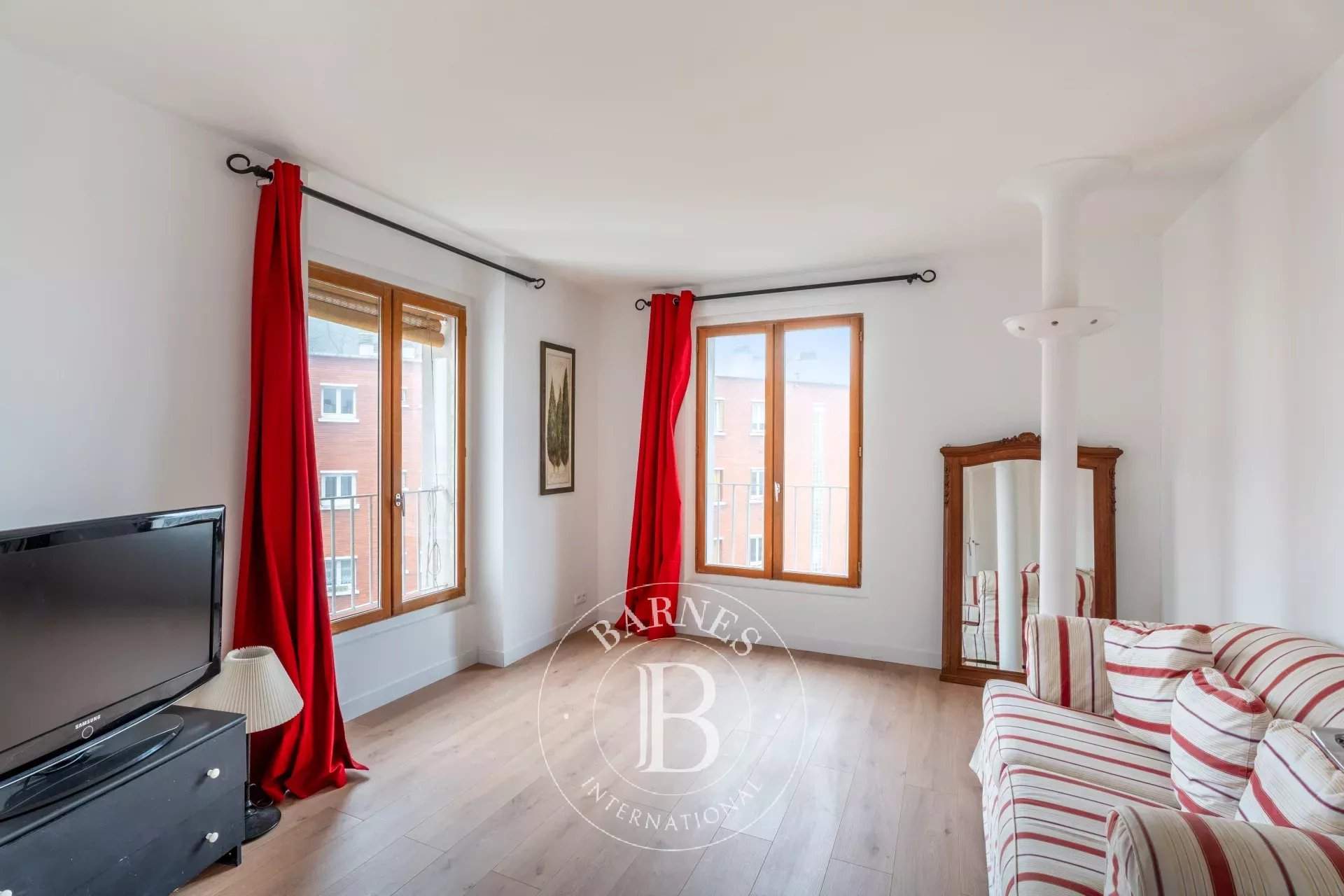 Romainville  - Apartment 3 Bedrooms - picture 1