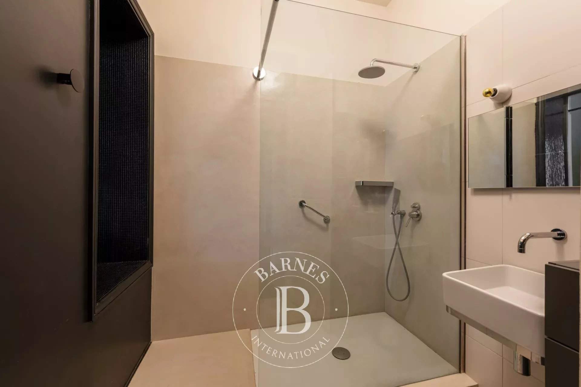 Paris  - Appartement 4 Pi&egrave;ces 2 Chambres - picture 9