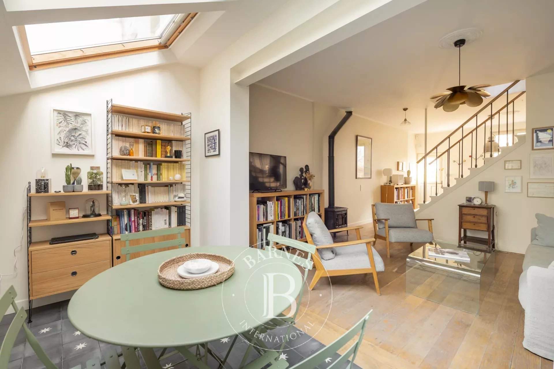 Paris  - House 3 Bedrooms - picture 2