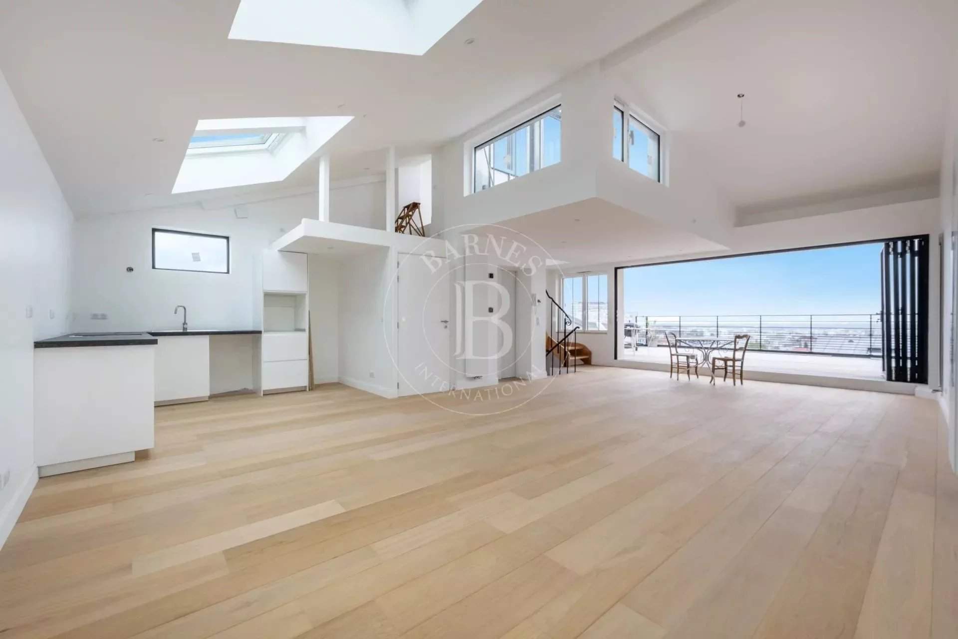 Montreuil  - Duplex 4 Pi&egrave;ces 3 Chambres - picture 1