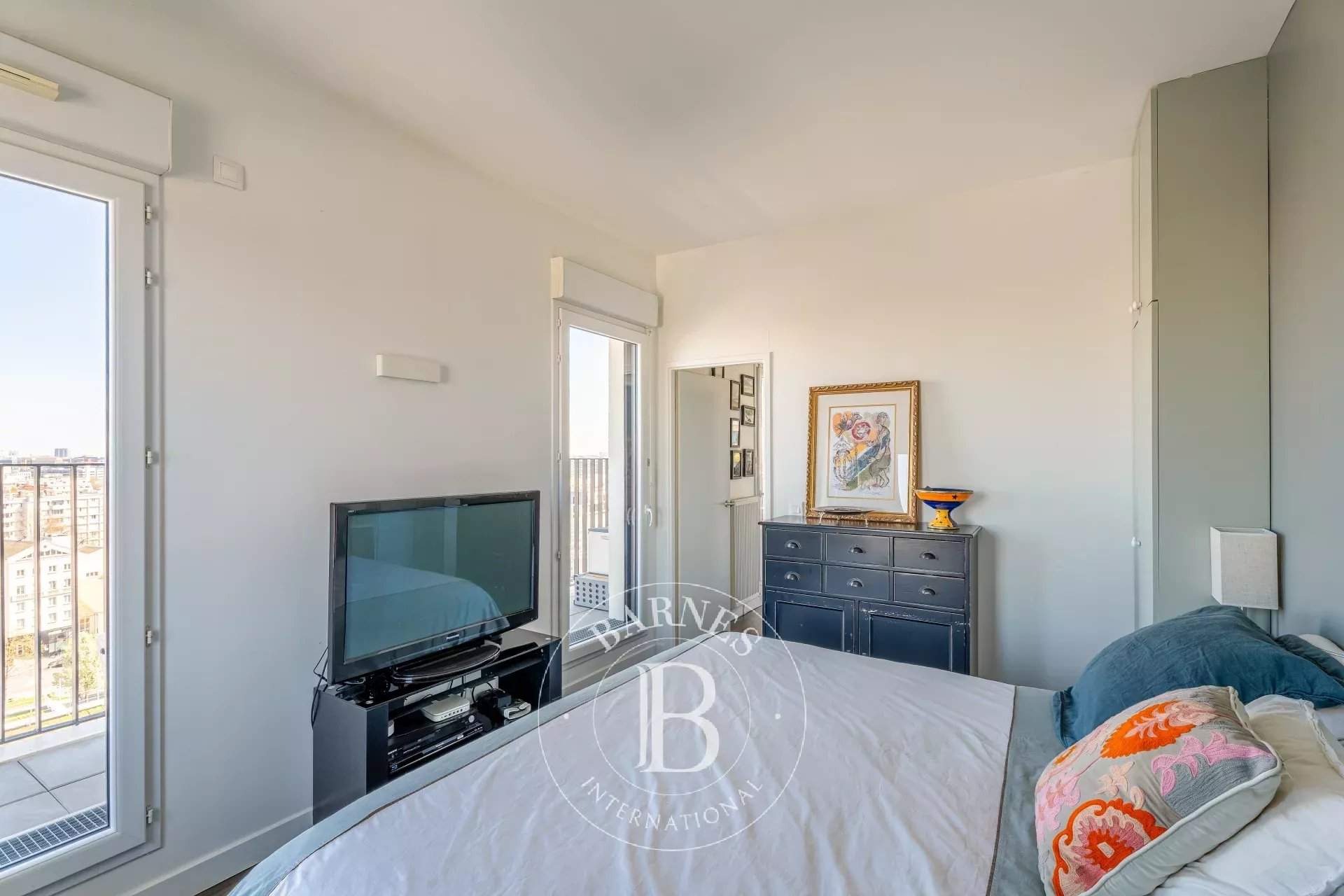 Saint-Ouen-sur-Seine  - Appartement 5 Pièces 3 Chambres - picture 8