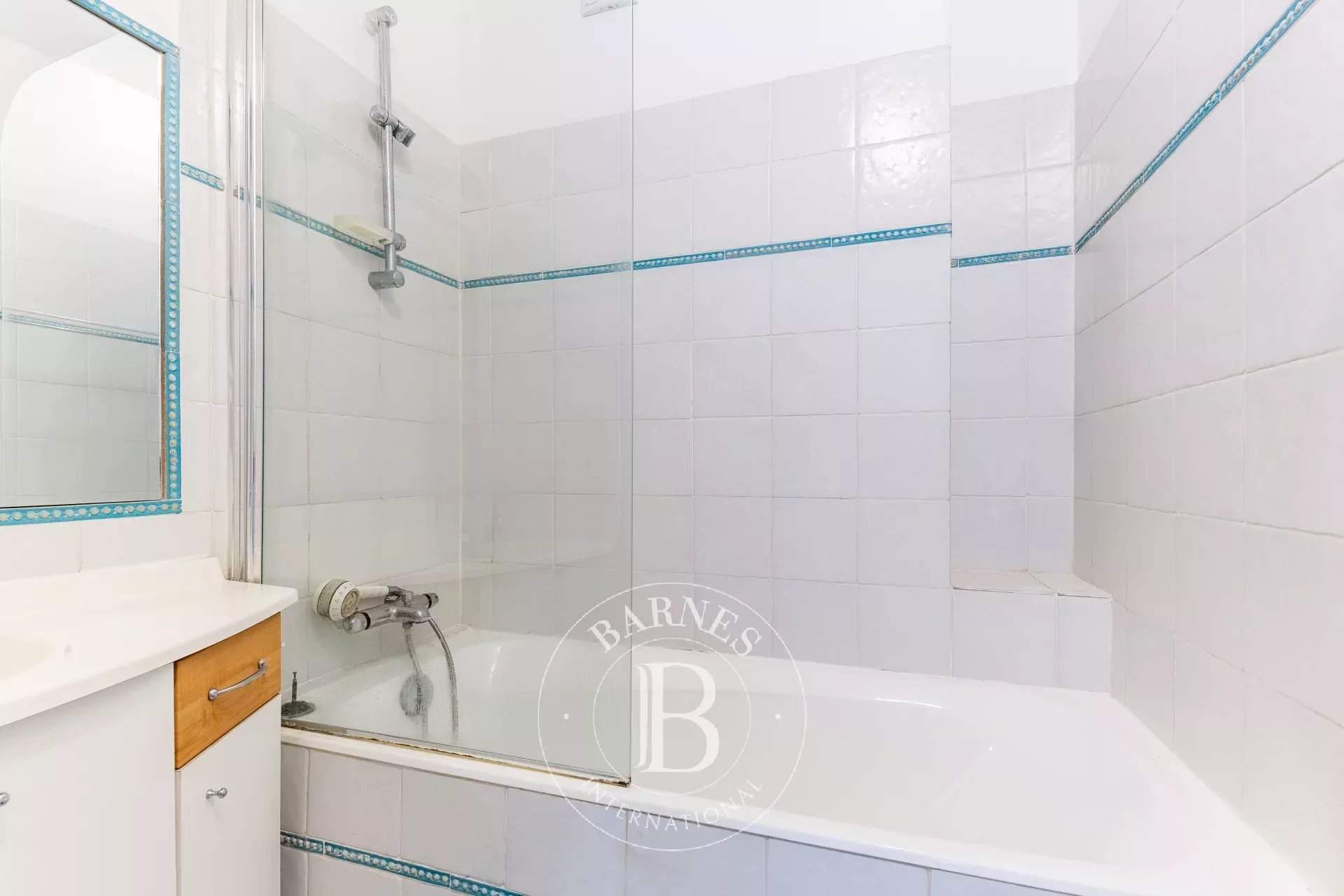 Les Lilas  - Maison 8 Pièces 4 Chambres - picture 12