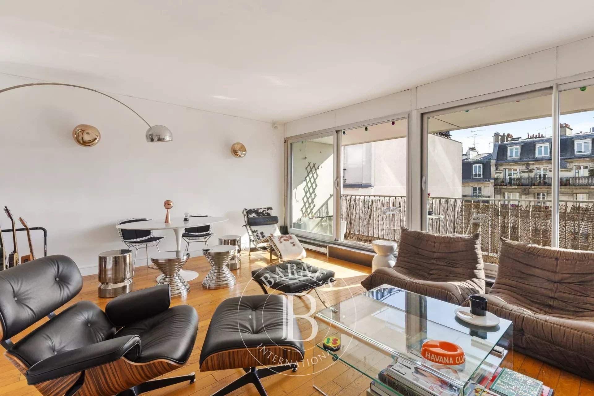 Paris  - Apartment 2 Bedrooms - picture 2