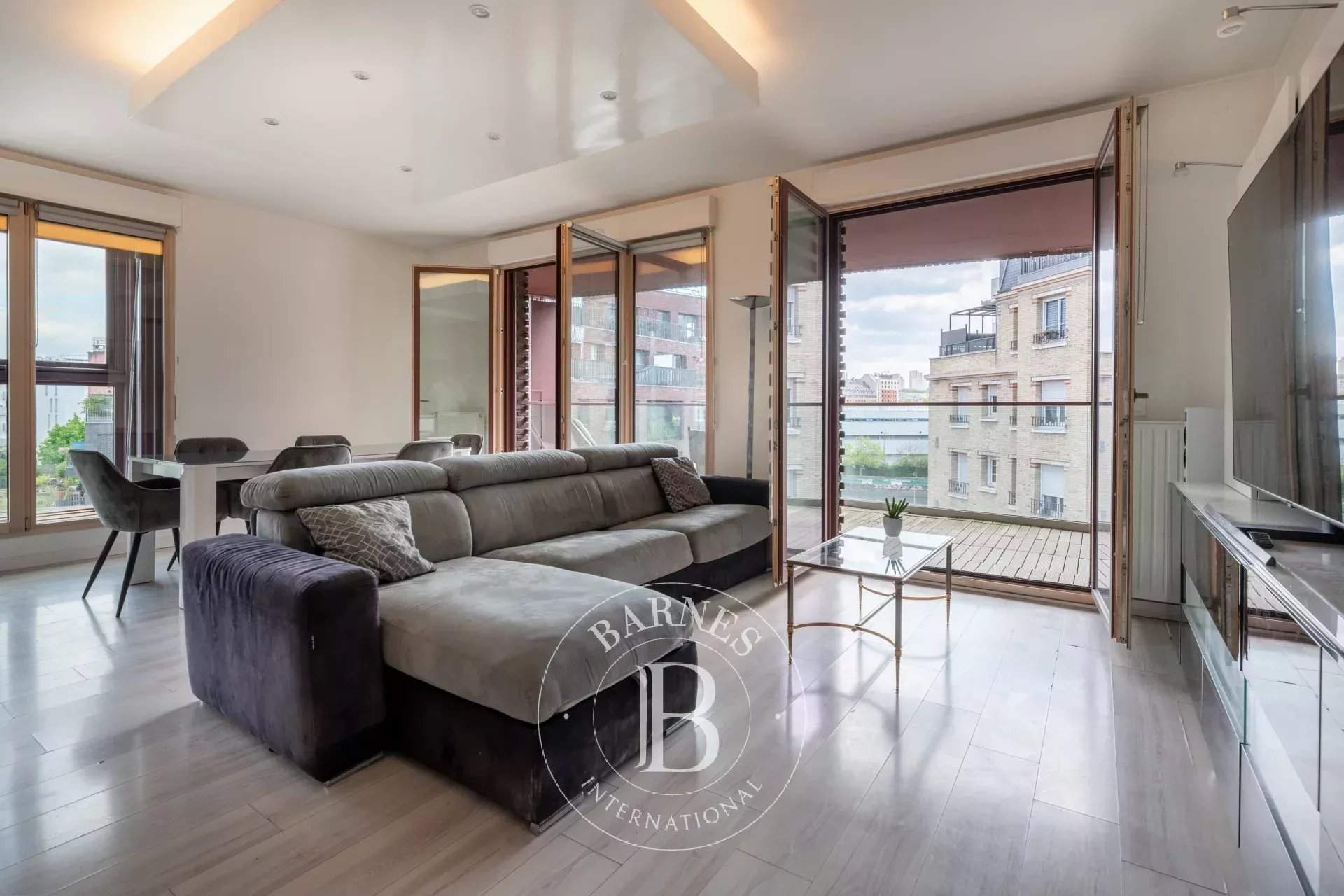 Pantin  - Apartment 4 Bedrooms - picture 2