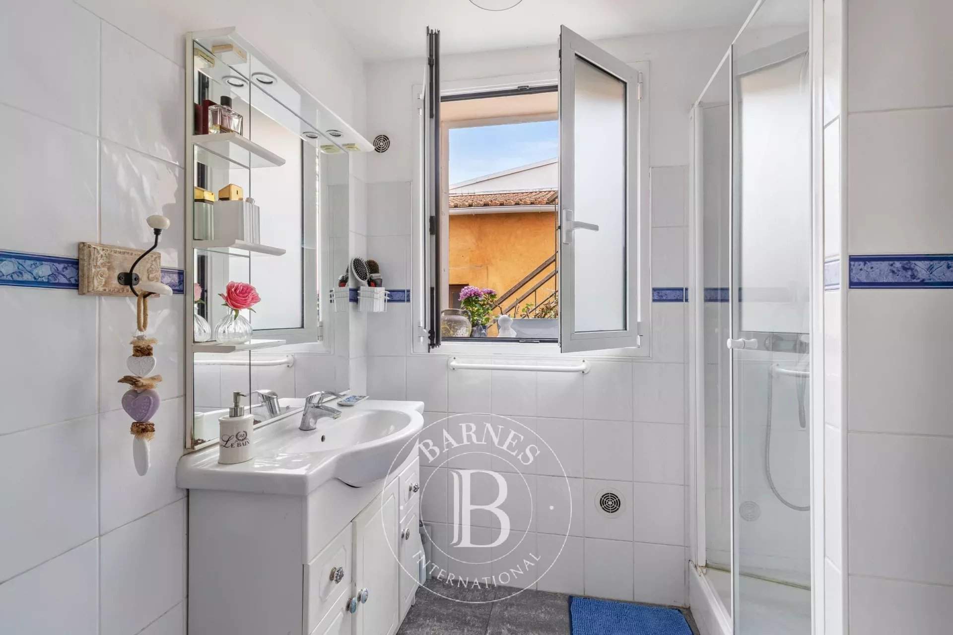 Bagnolet  - Maison 8 Pièces 4 Chambres - picture 15