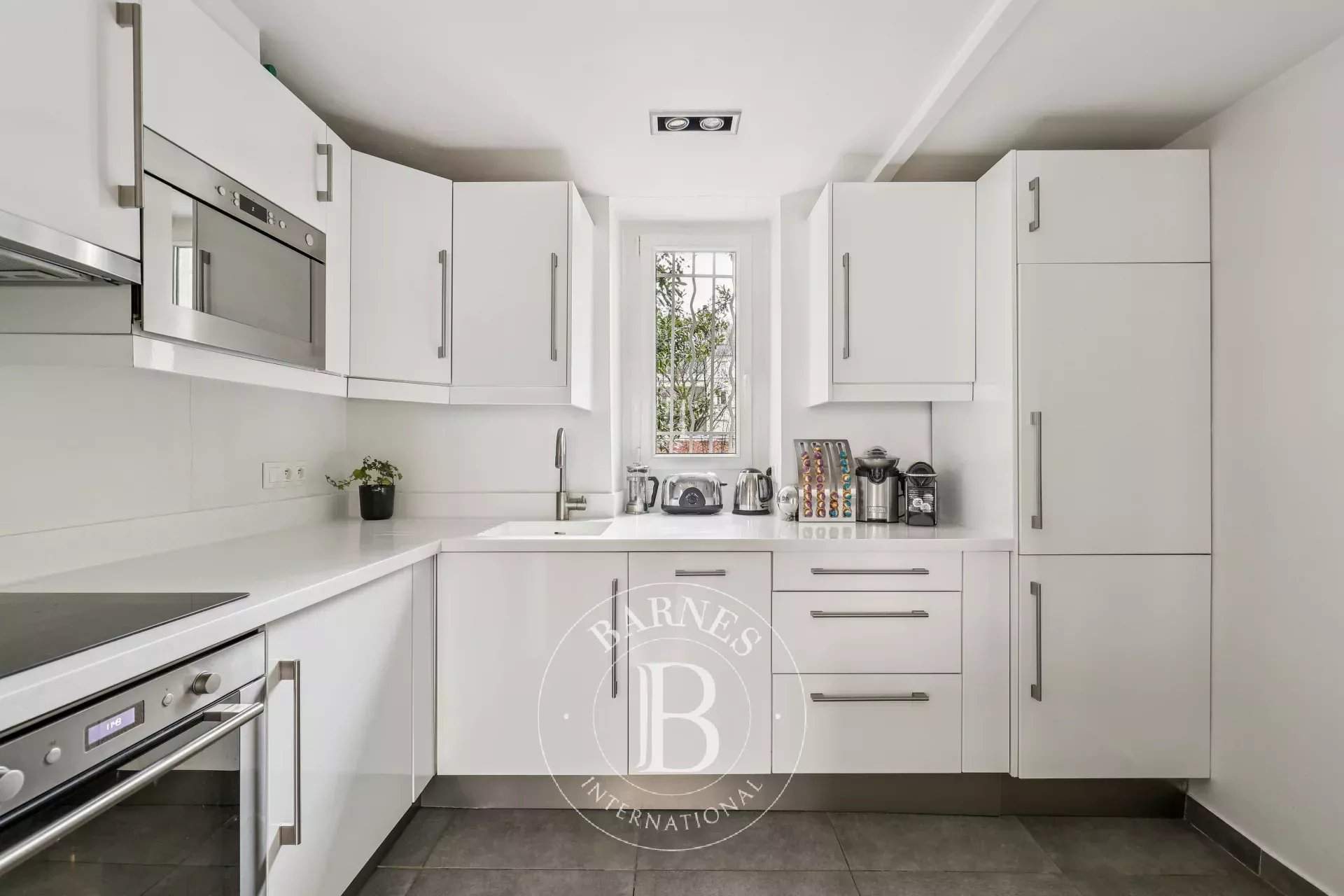 Paris  - Appartement 2 Pi&egrave;ces, 1 Chambre - picture 5