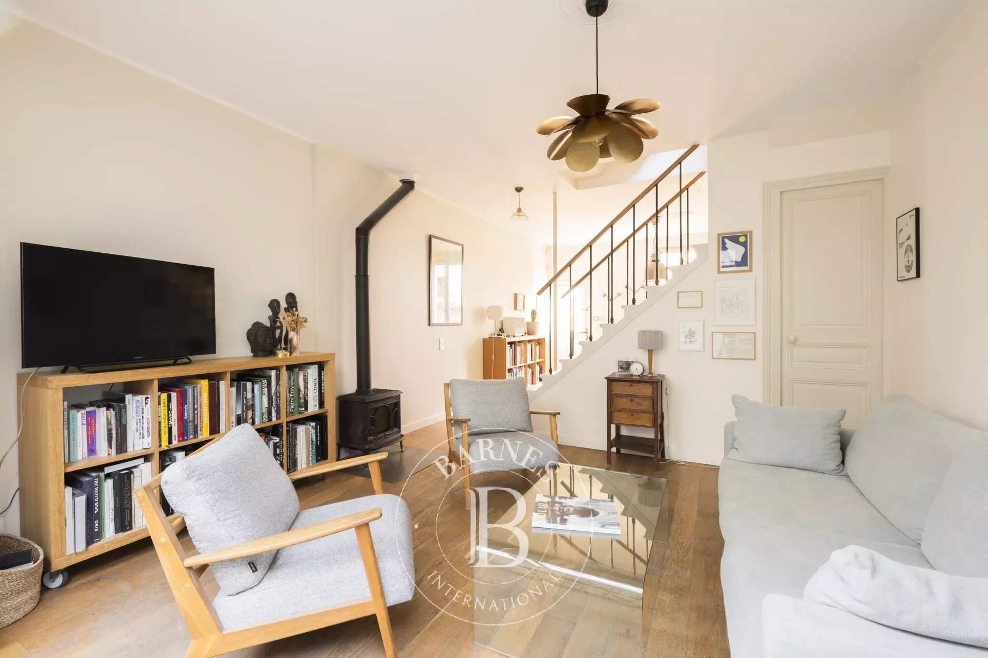 Paris  - House 3 Bedrooms - picture 3