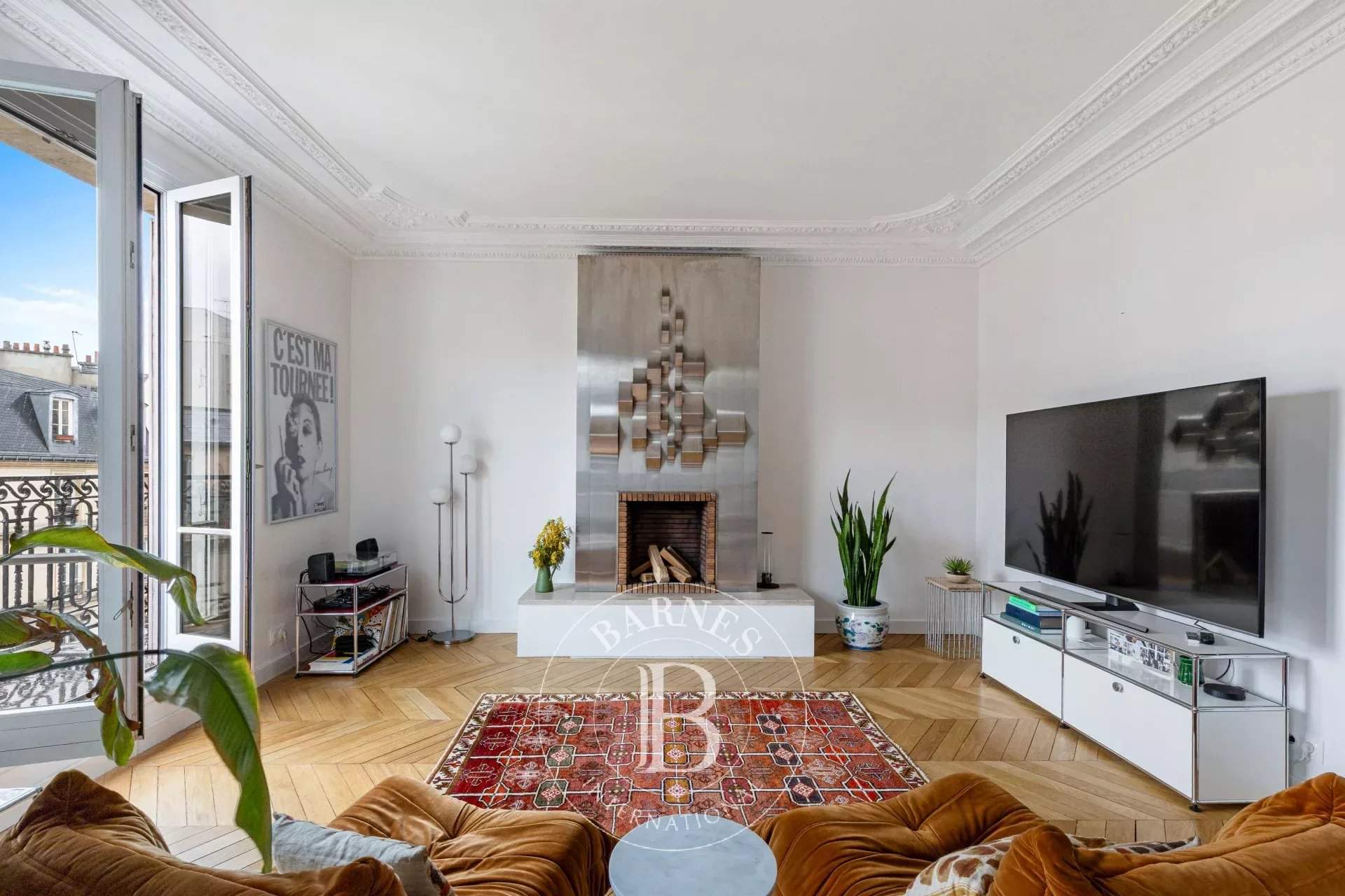 Paris  - Appartement 5 Pi&egrave;ces 3 Chambres - picture 2