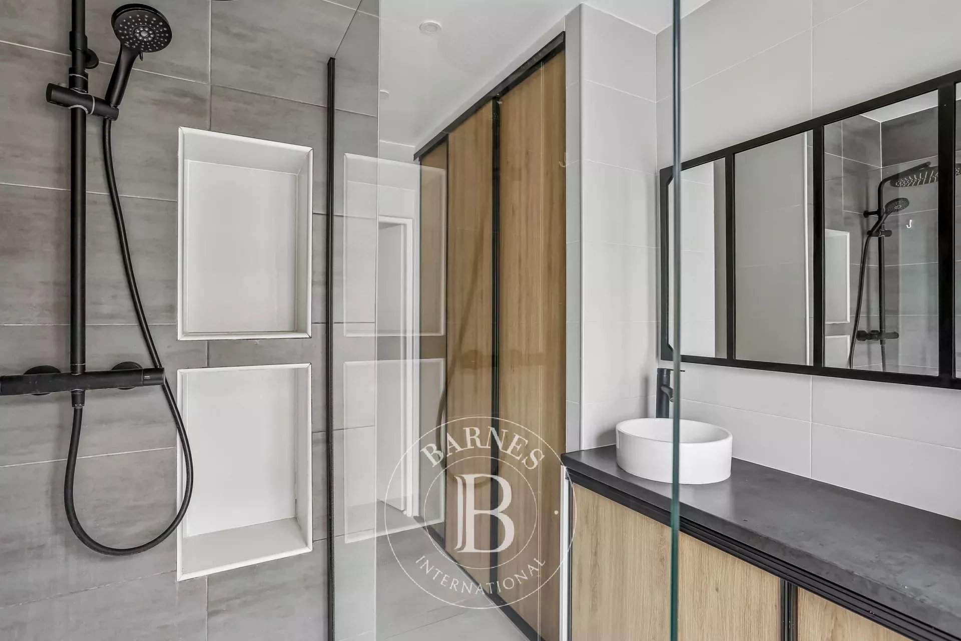 Paris  - Apartment 1 Bedroom - picture 8