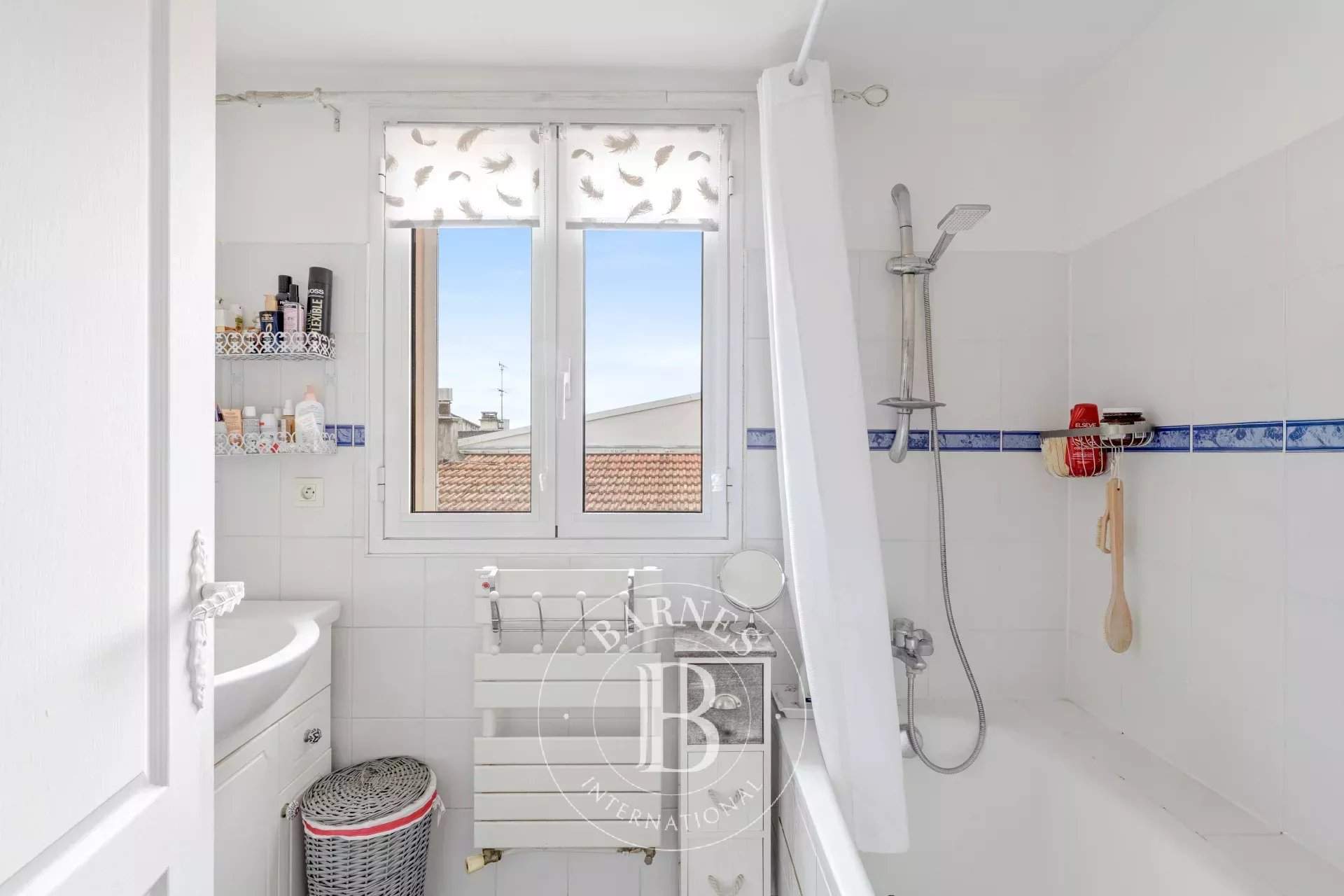 Bagnolet  - Maison 8 Pièces 4 Chambres - picture 13