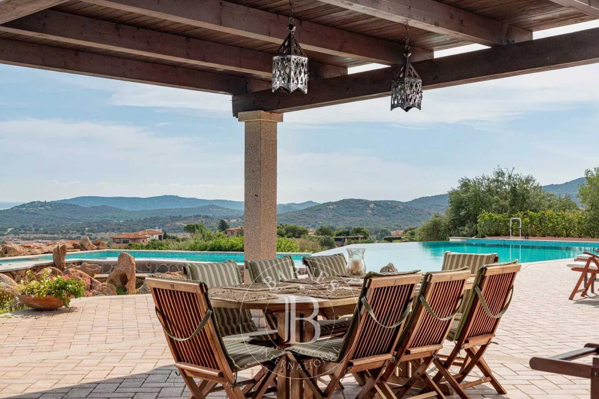 Loiri Porto San Paolo  - Villa 6 Bedrooms