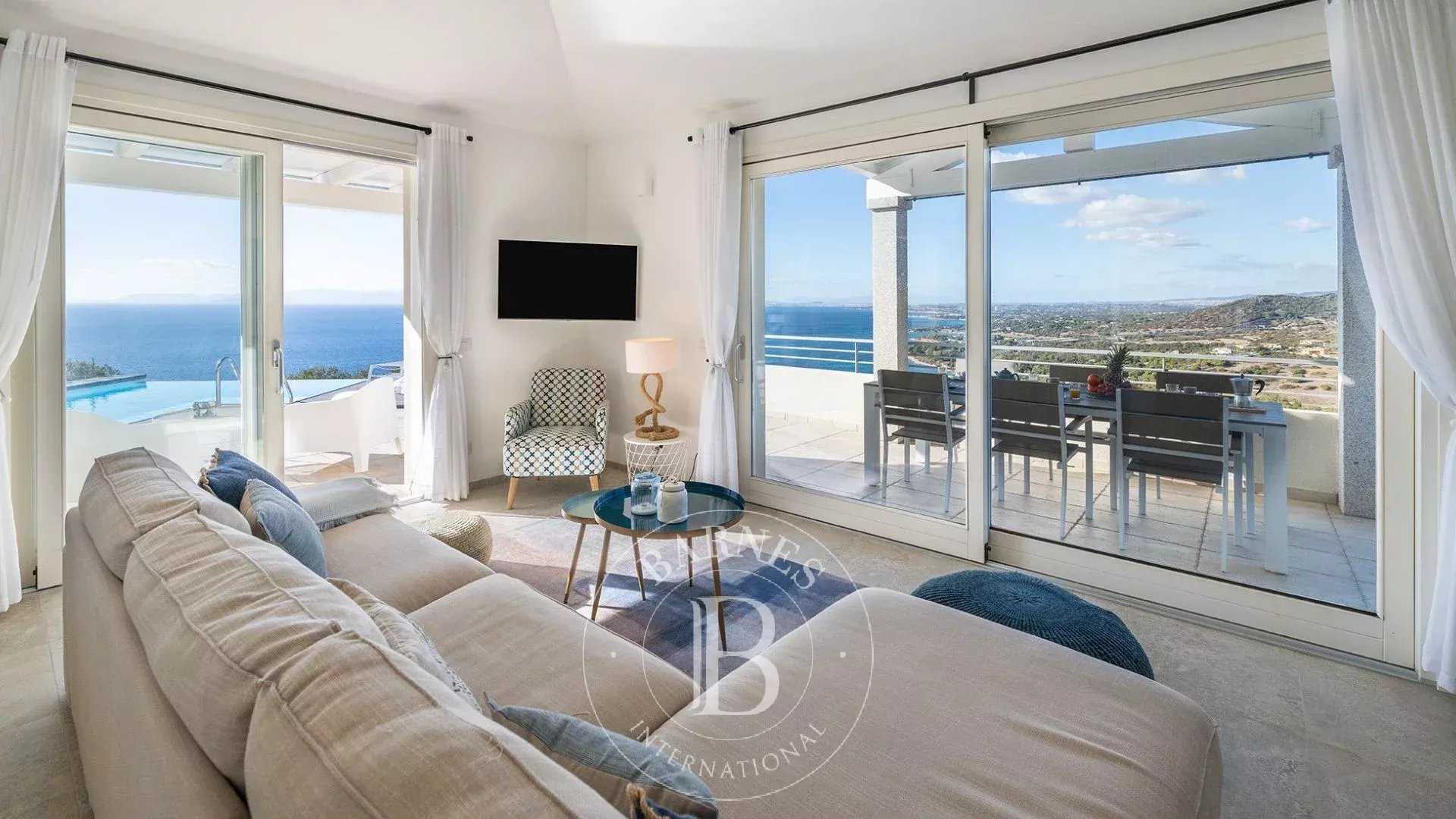 Quartu Sant'Elena  - Villa 4 Bedrooms