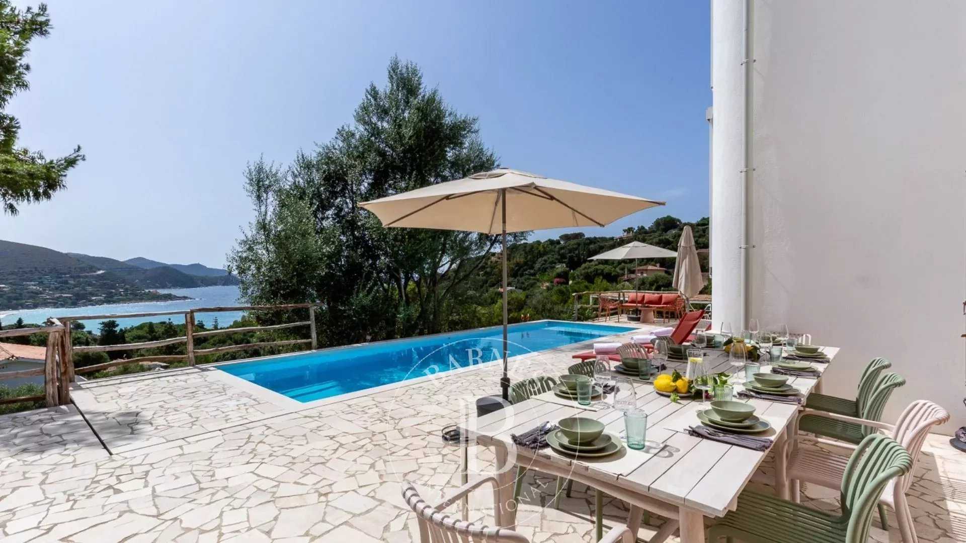 Maracalagonis  - Villa 6 Bedrooms