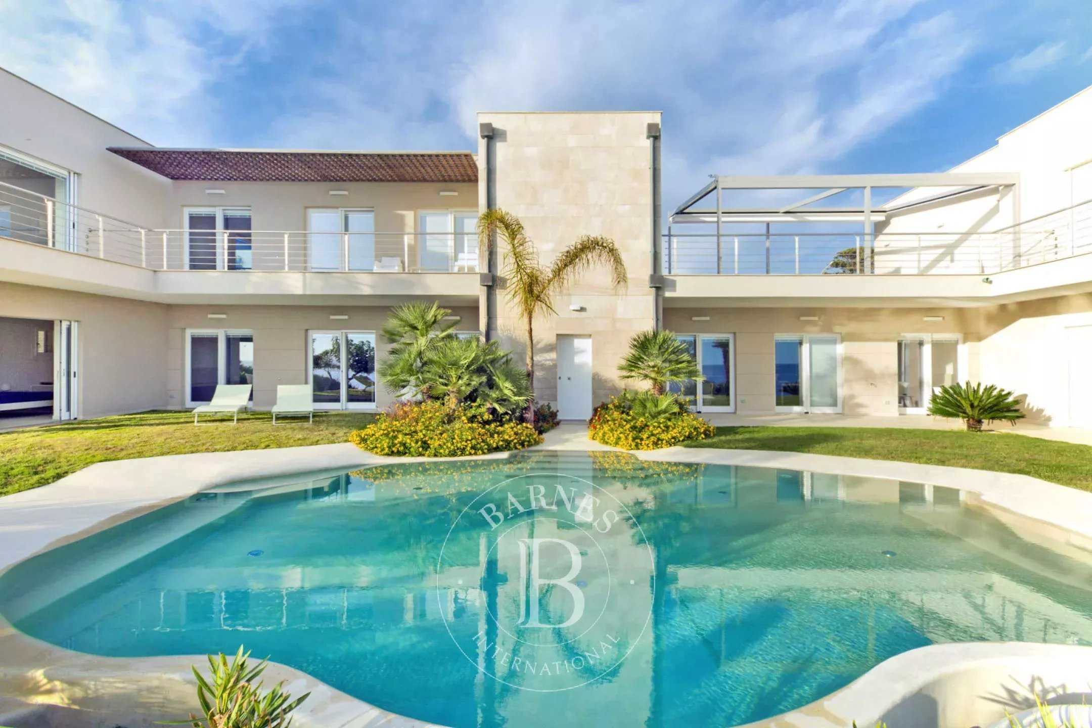 Alghero  - Villa 8 Bedrooms