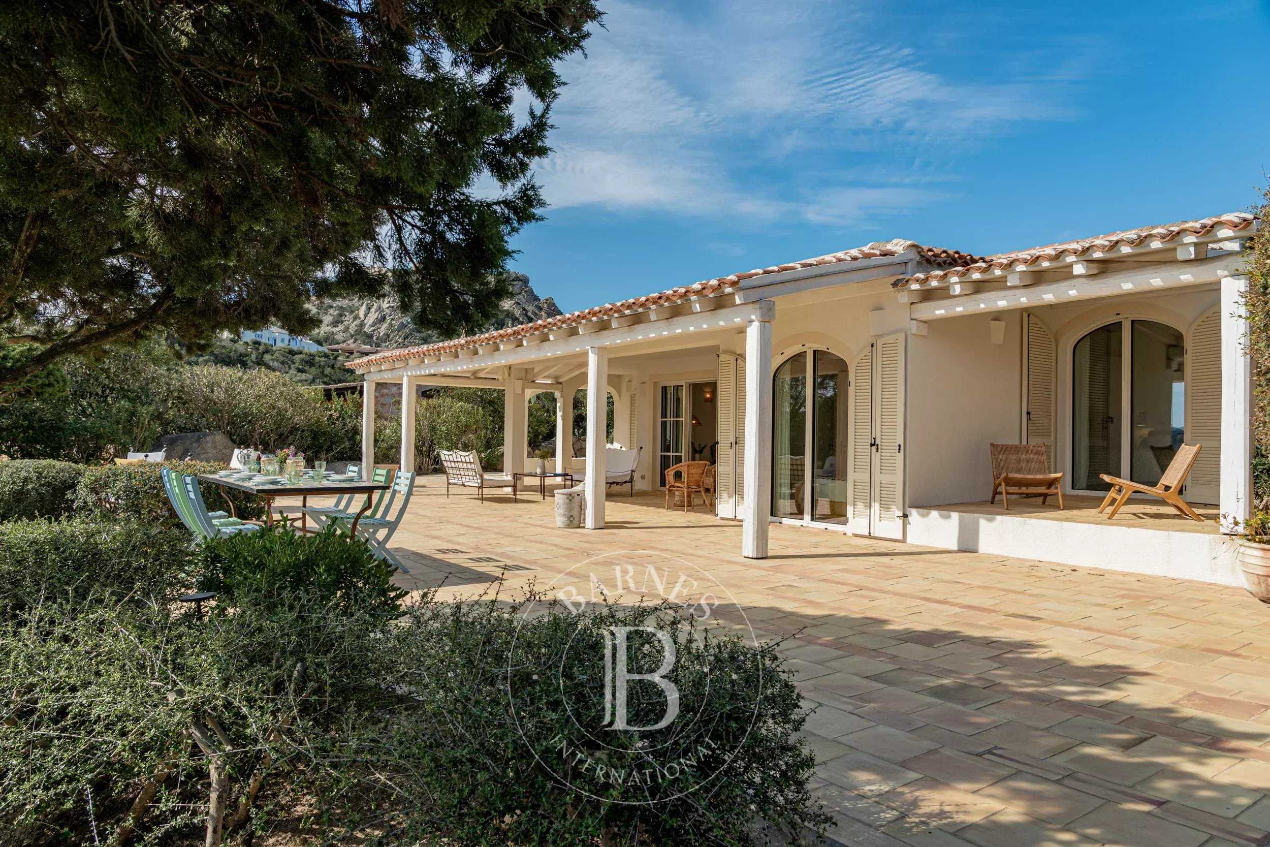 Palau  - Villa 4 Bedrooms