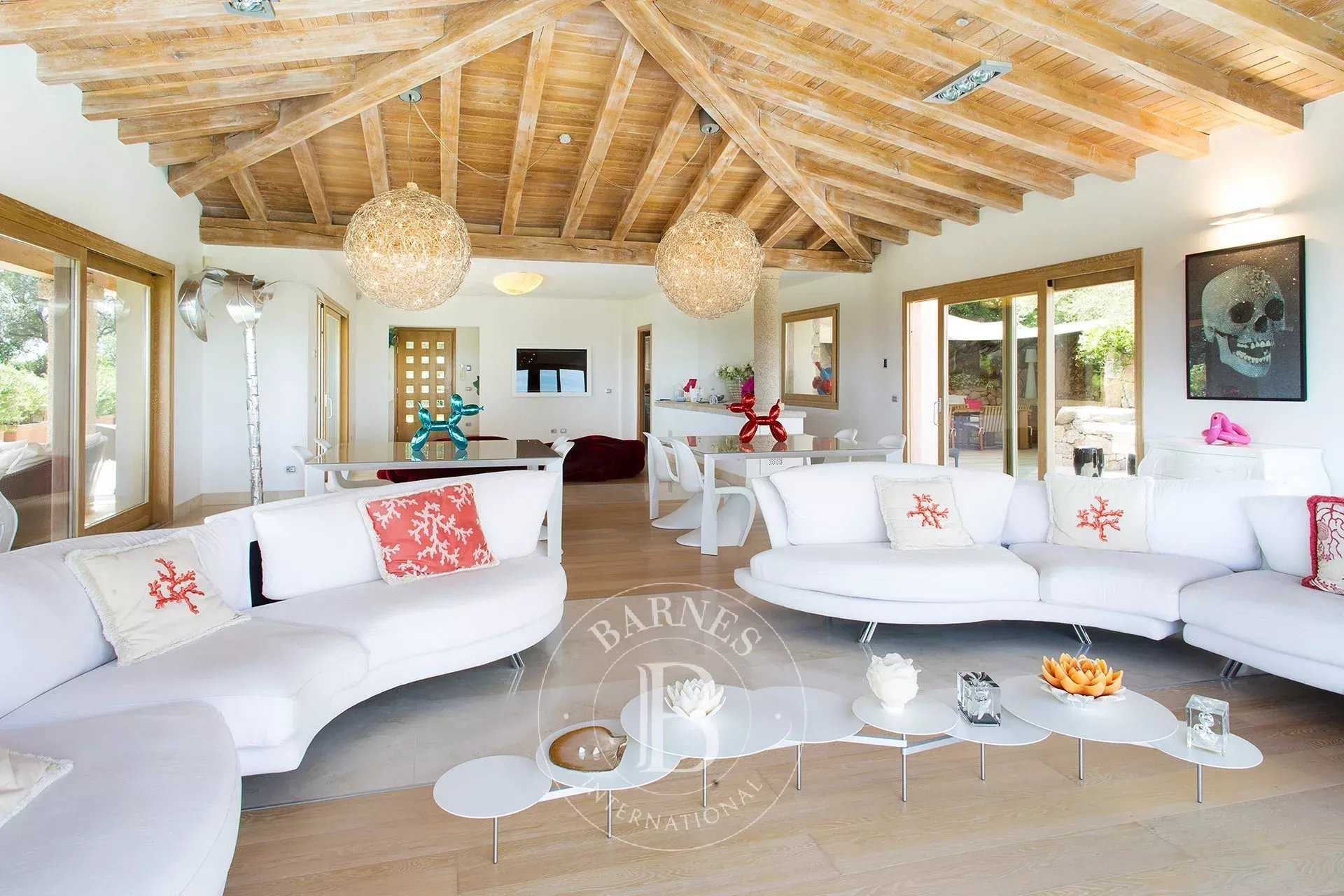 San Teodoro  - Villa 7 Bedrooms