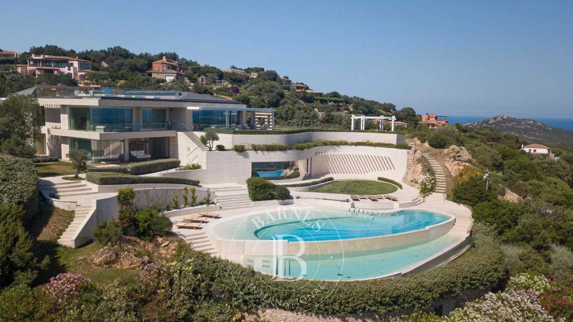 Villa Porto Cervo  -  ref 3880264 (picture 3)