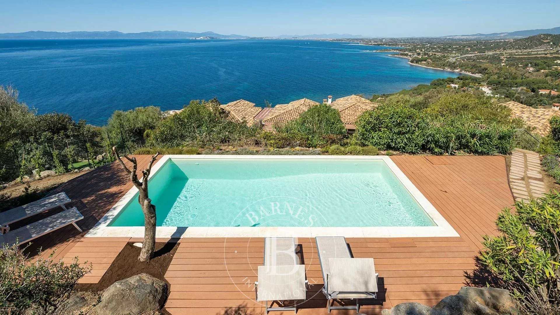 Villa Quartu Sant'Elena - Ref 85361635