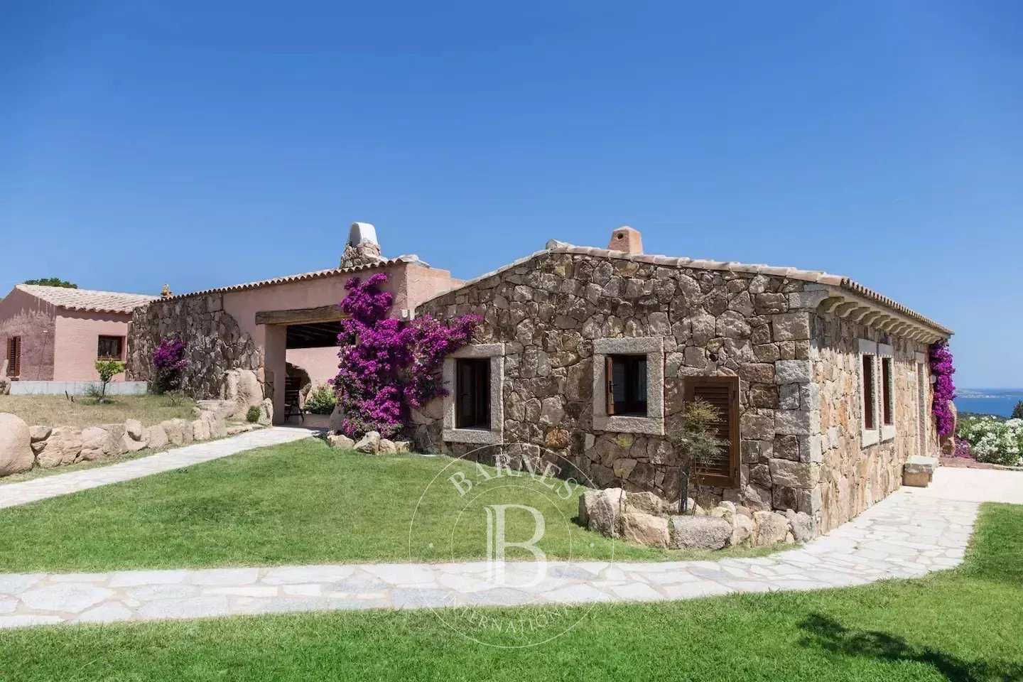 Villa Arzachena  -  ref 83488345 (picture 3)