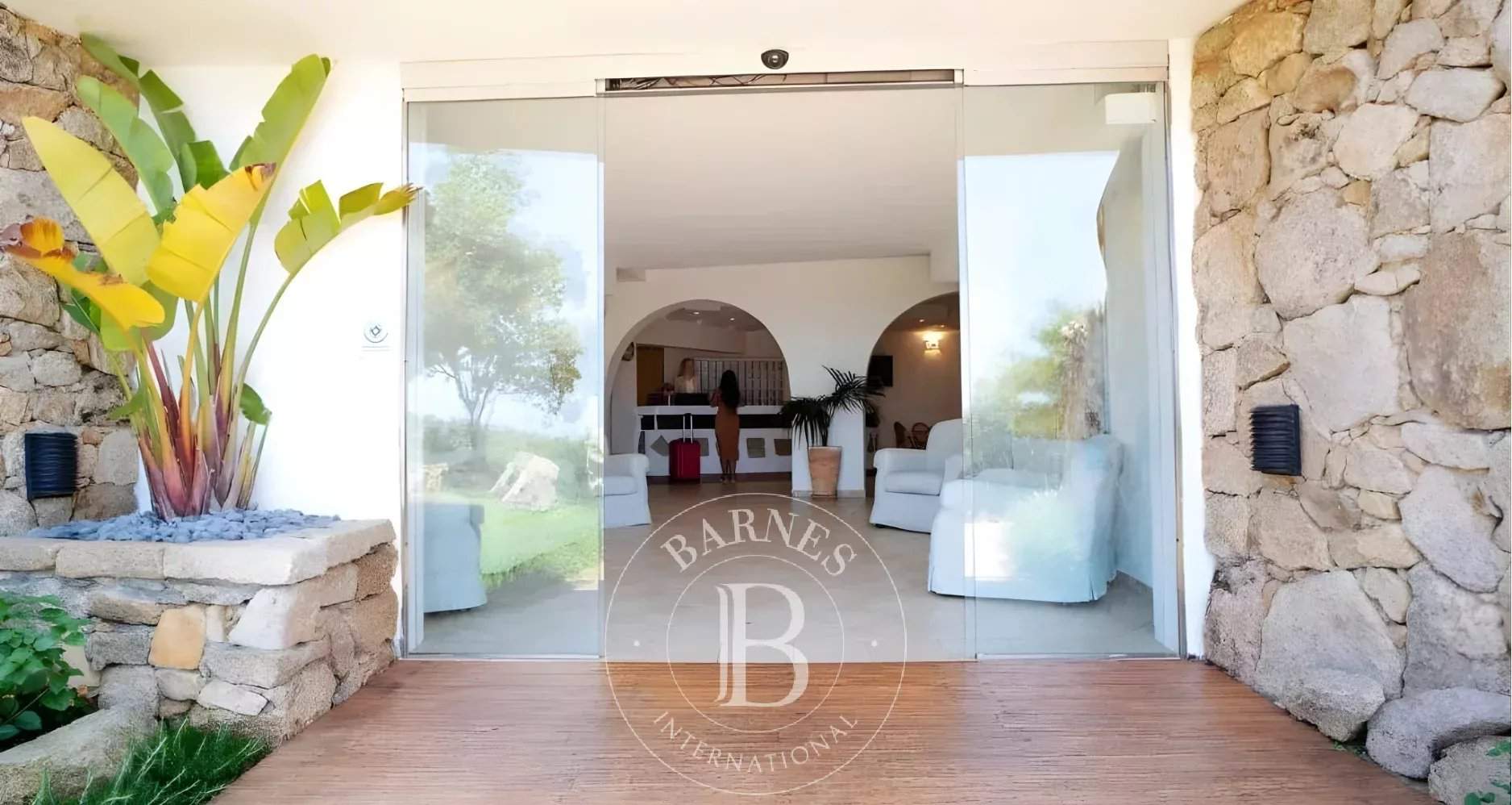 Arzachena  - Hôtel 71 Pi&egrave;ces 71 Chambres - picture 5