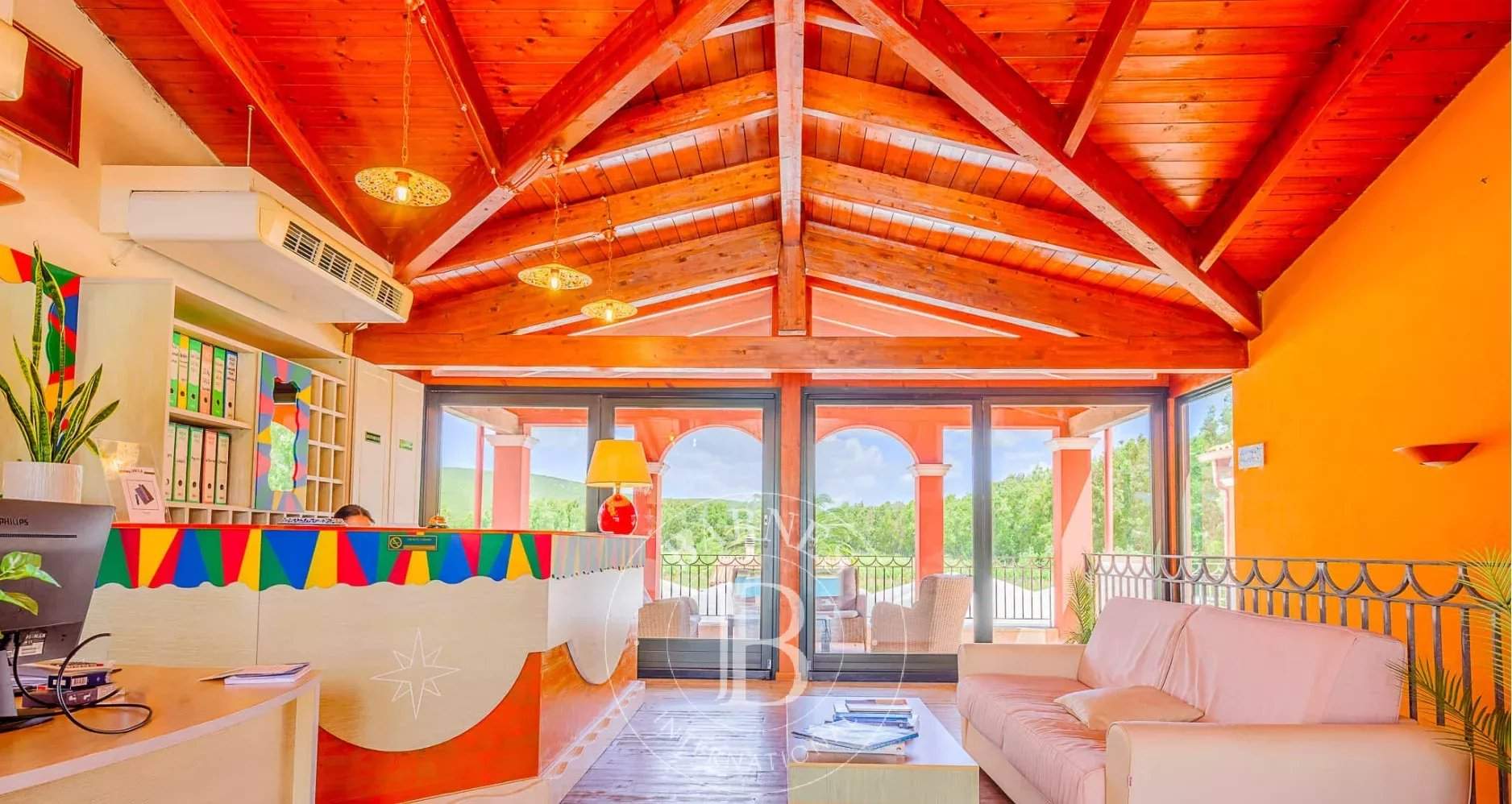 Alghero  - Villa 30 Pi&egrave;ces 26 Chambres - picture 9