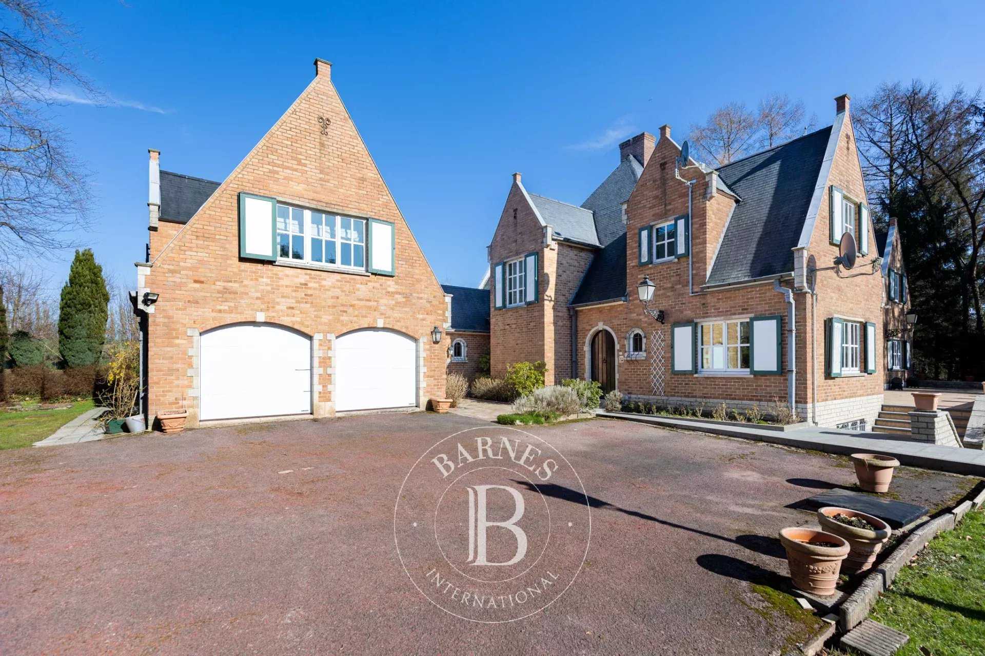 Waterloo  - Villa 5 Bedrooms