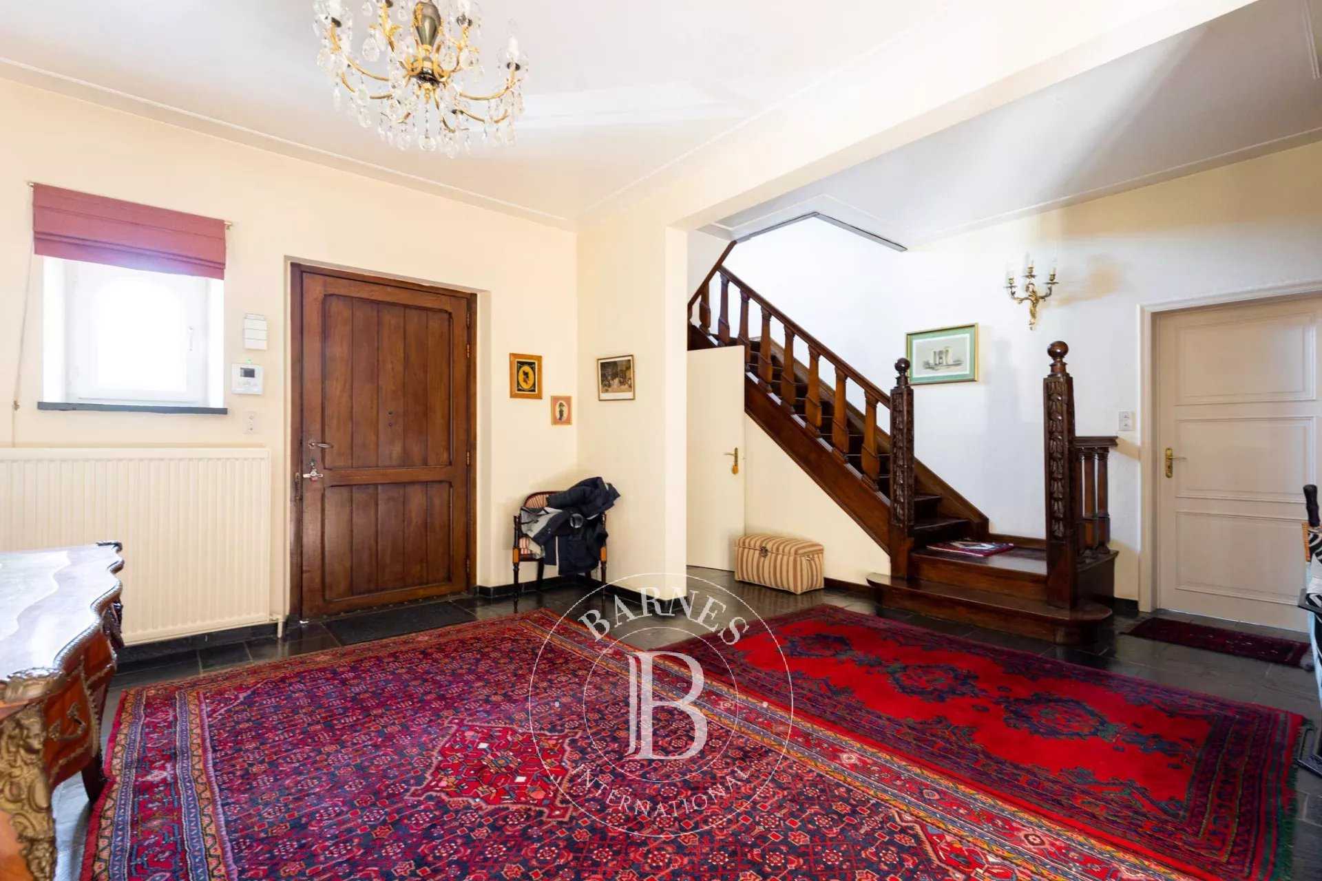 Waterloo  - Villa 5 Bedrooms