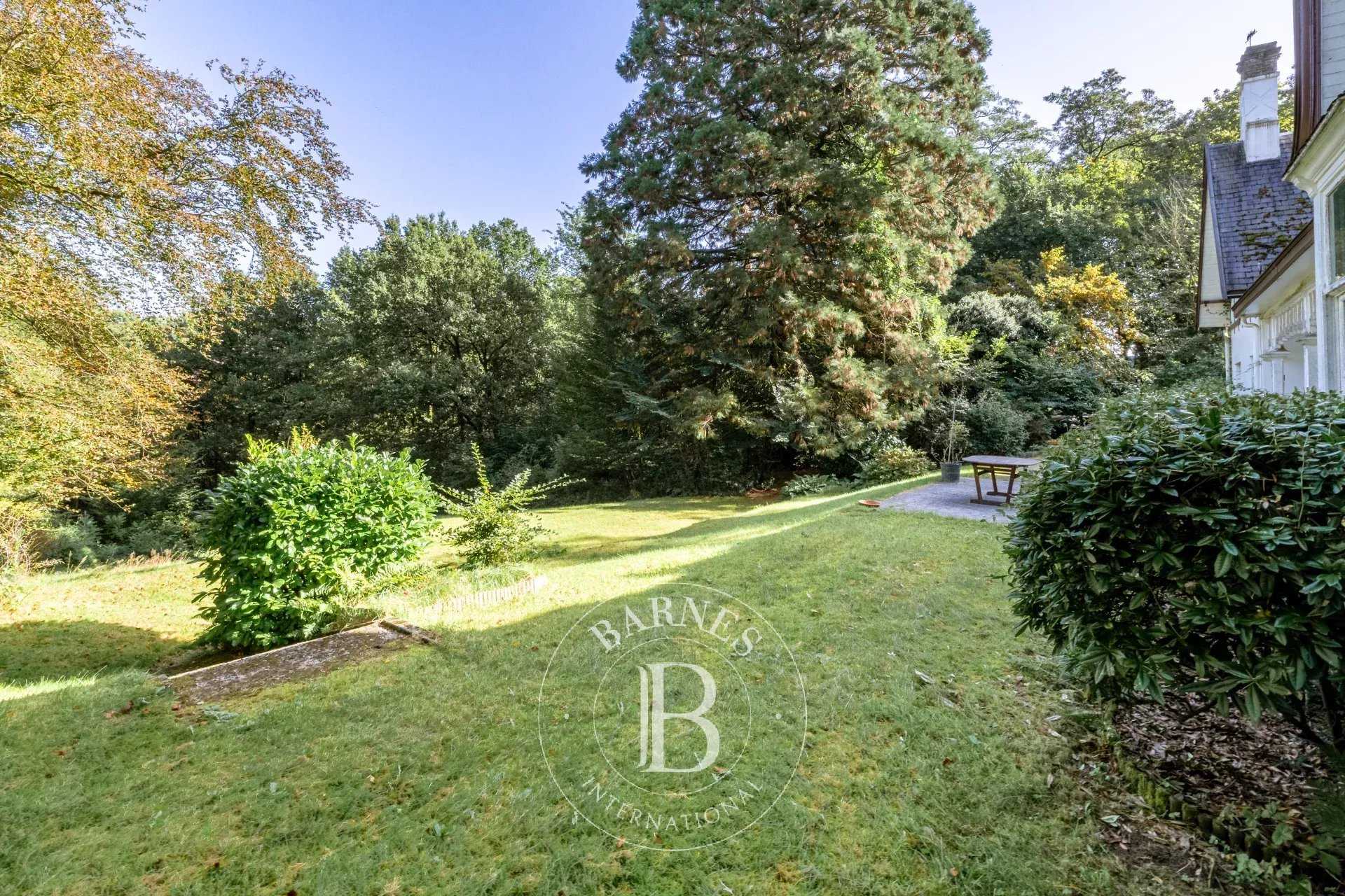Villa Lasne  -  ref 85674973 (picture 2)