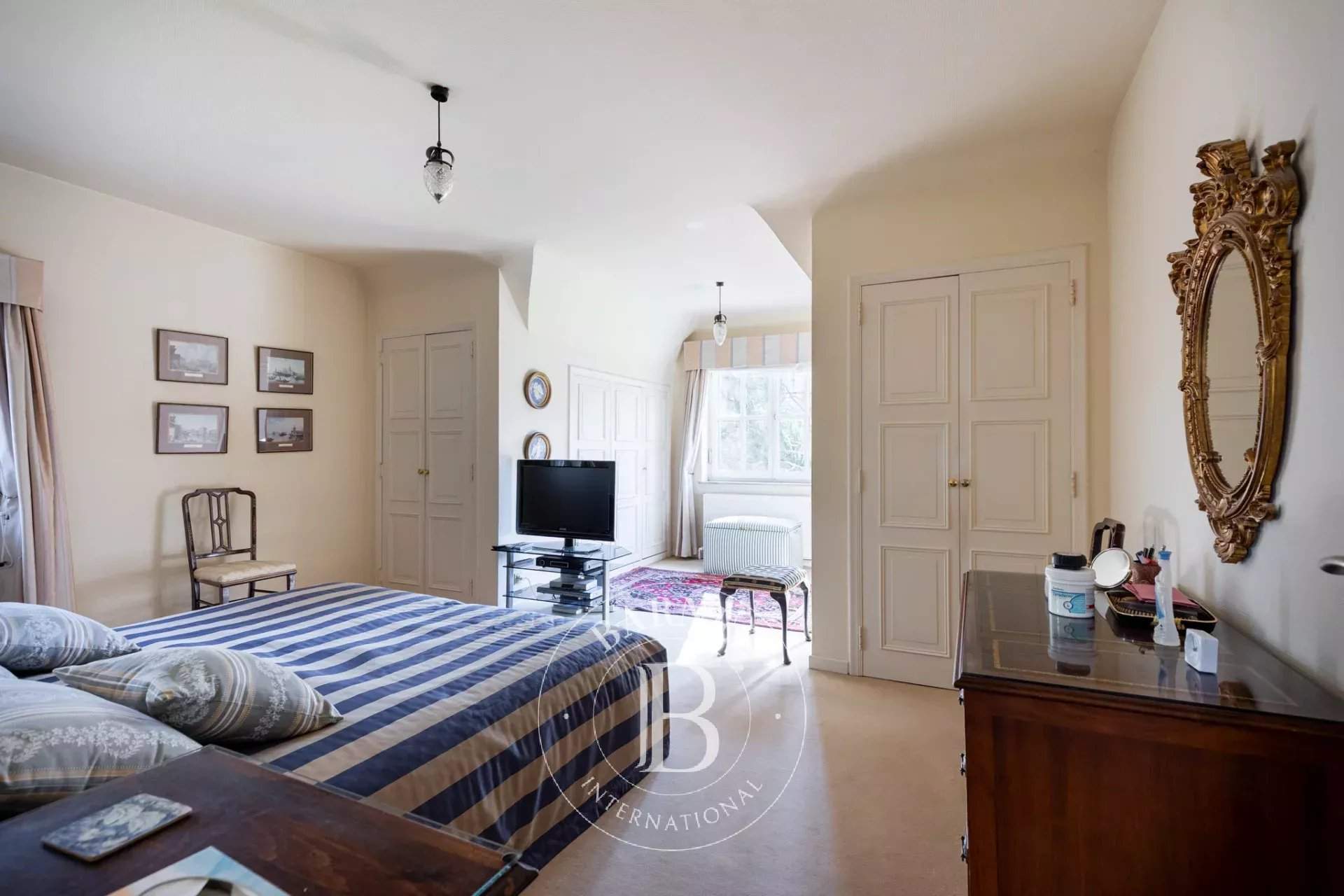 Waterloo  - Villa 5 Bedrooms - picture 13