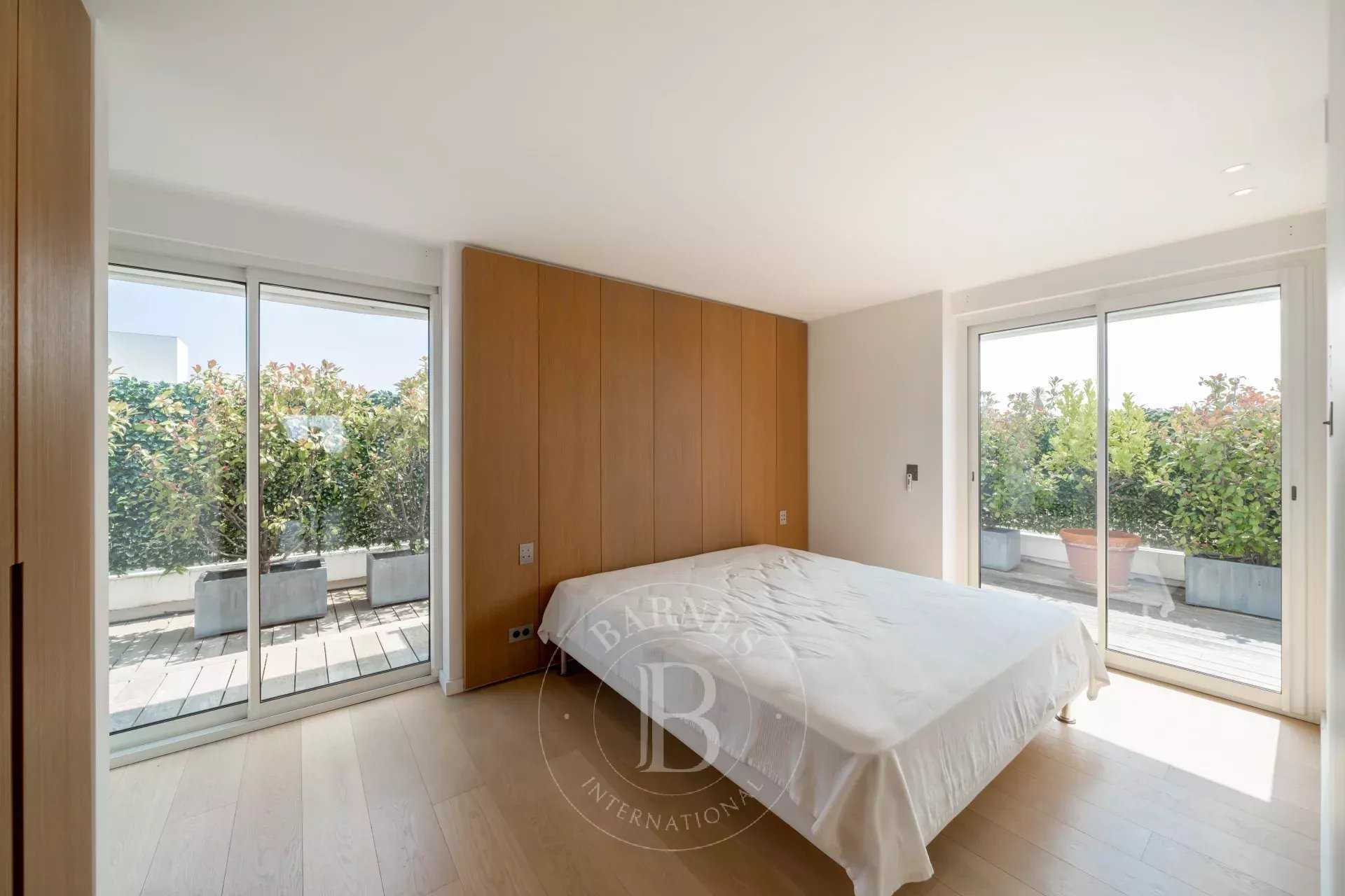 Antibes  - Apartment 3 Bedrooms