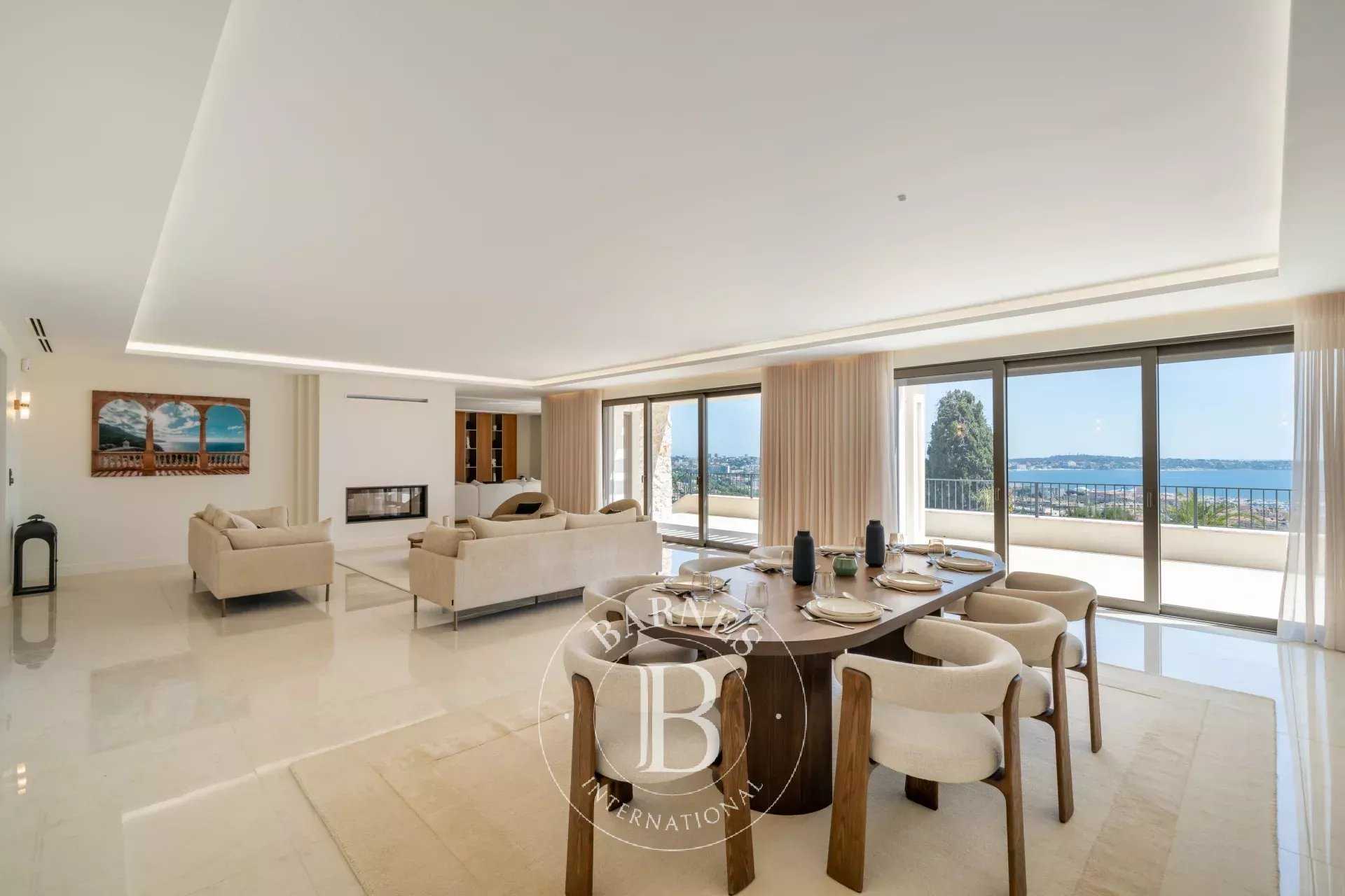 Vallauris  - Villa 8 Pi&egrave;ces 7 Chambres