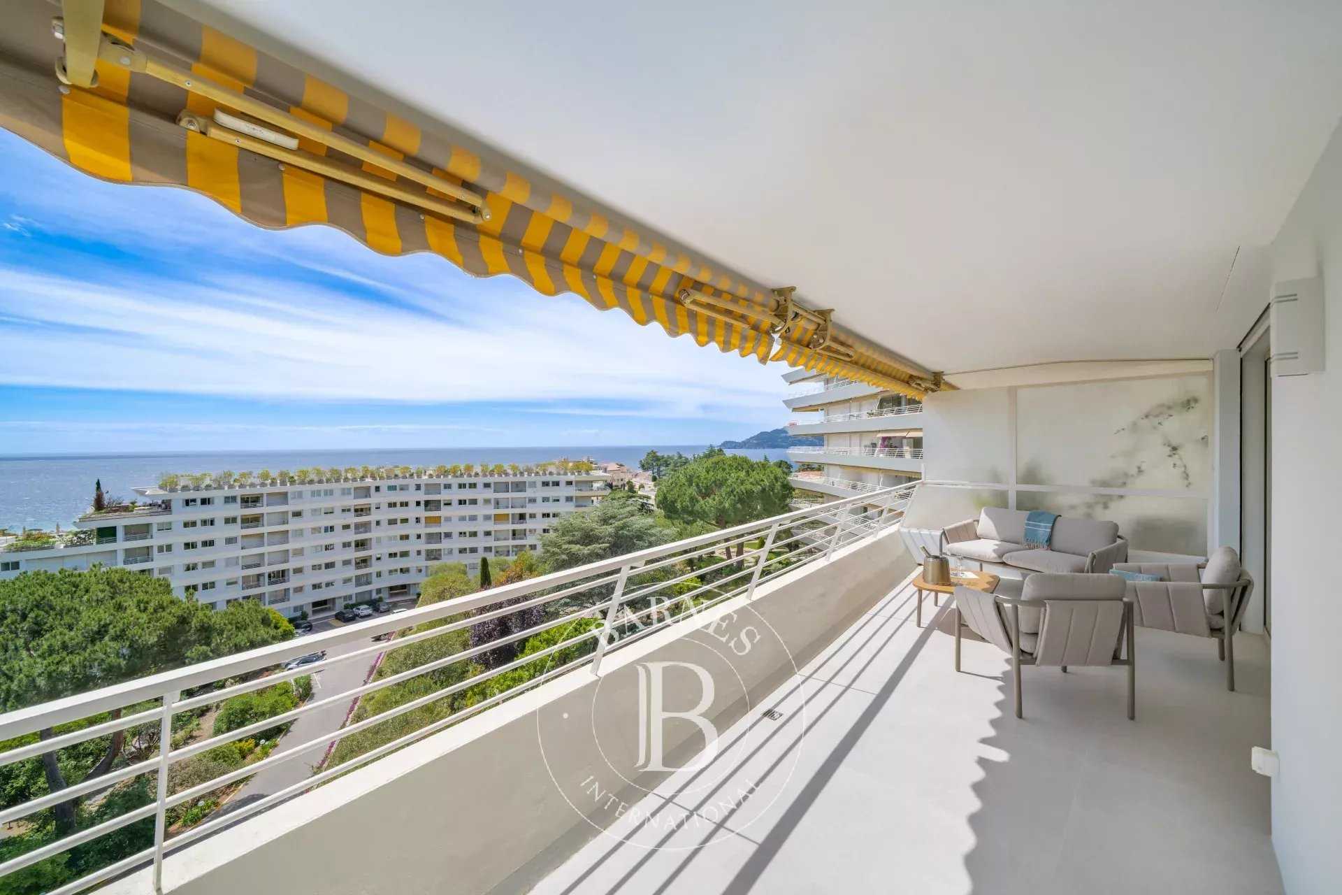 Cannes  - Appartement 4 Pi&egrave;ces 2 Chambres