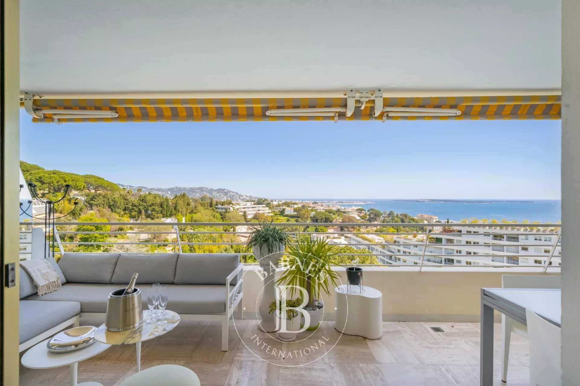 Cannes  - Appartement 3 Pi&egrave;ces 2 Chambres