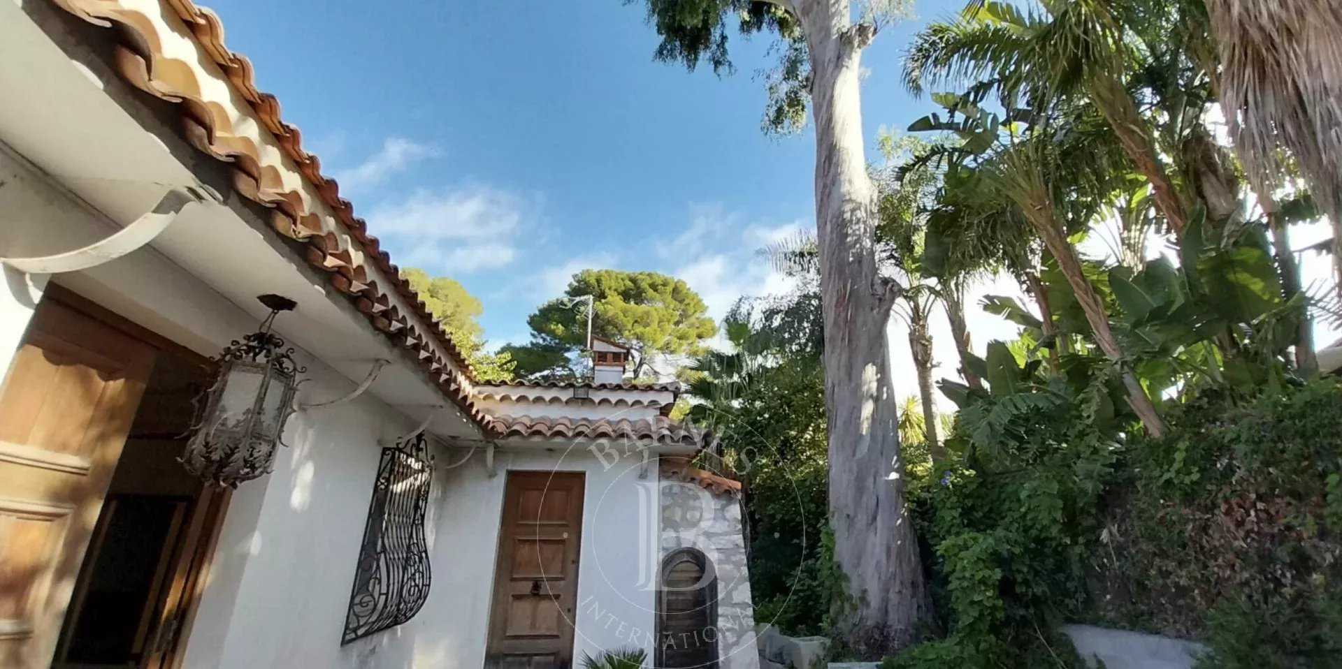 Antibes  - Villa 3 Bedrooms