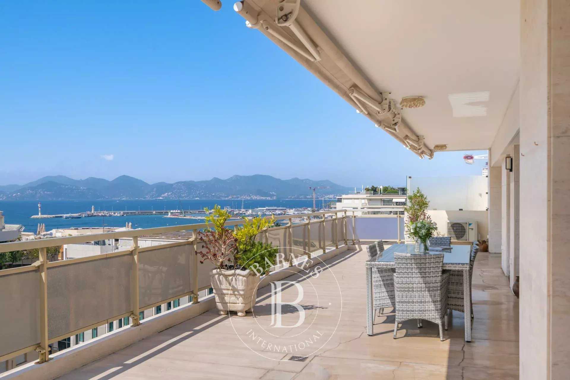 CANNES BANANE - GRANDE TERRASSE - 3 CHAMBRES picture 16