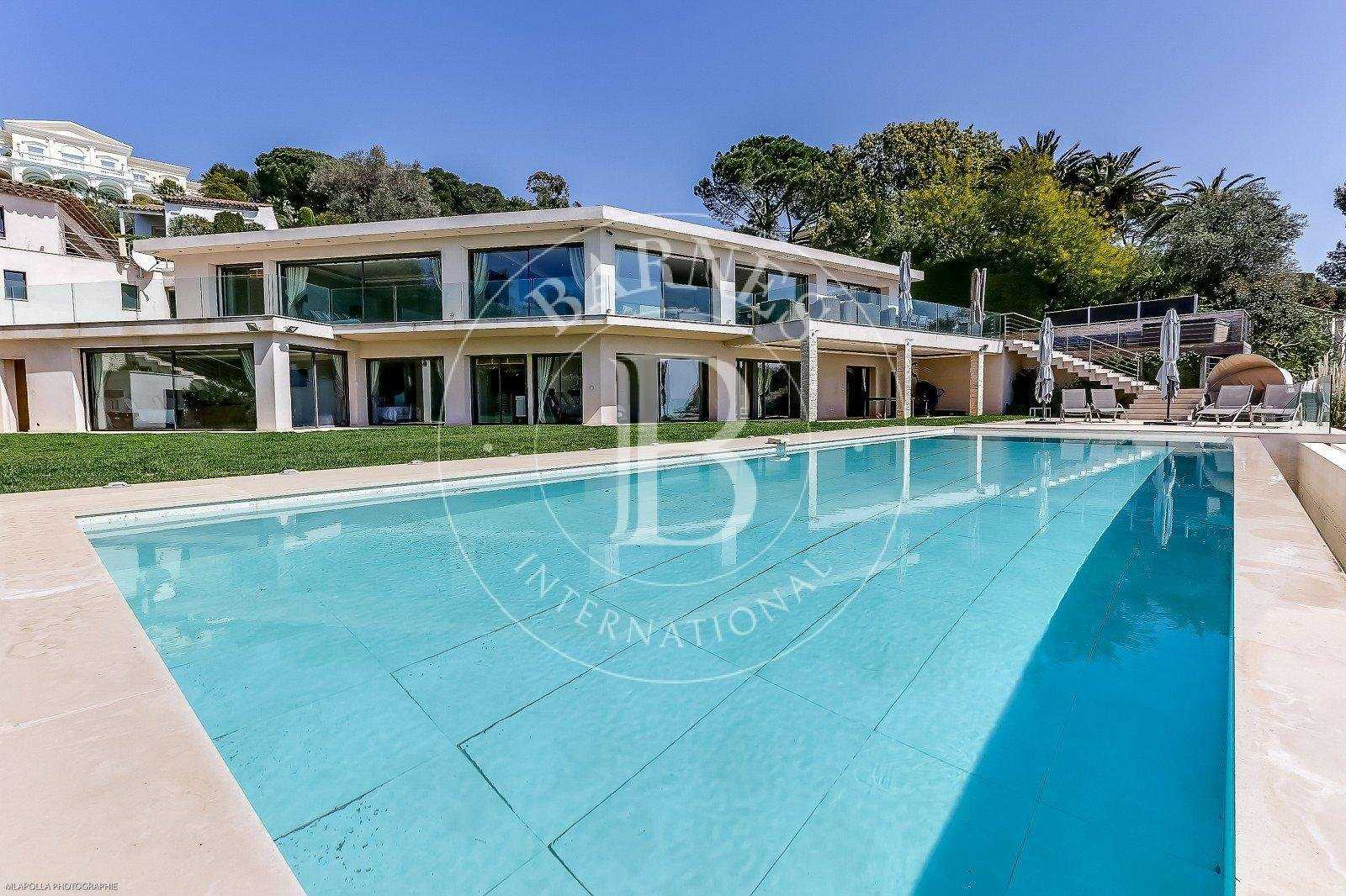 CANNES CALIFORNIE - VILLA WITH PANORAMIC SEA VIEW - 6 BEDROOMS picture 9