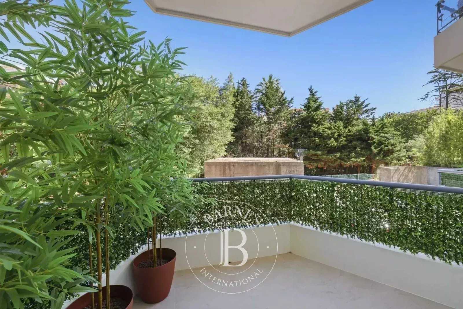 Cannes  - Appartement 3 Pi&egrave;ces 2 Chambres