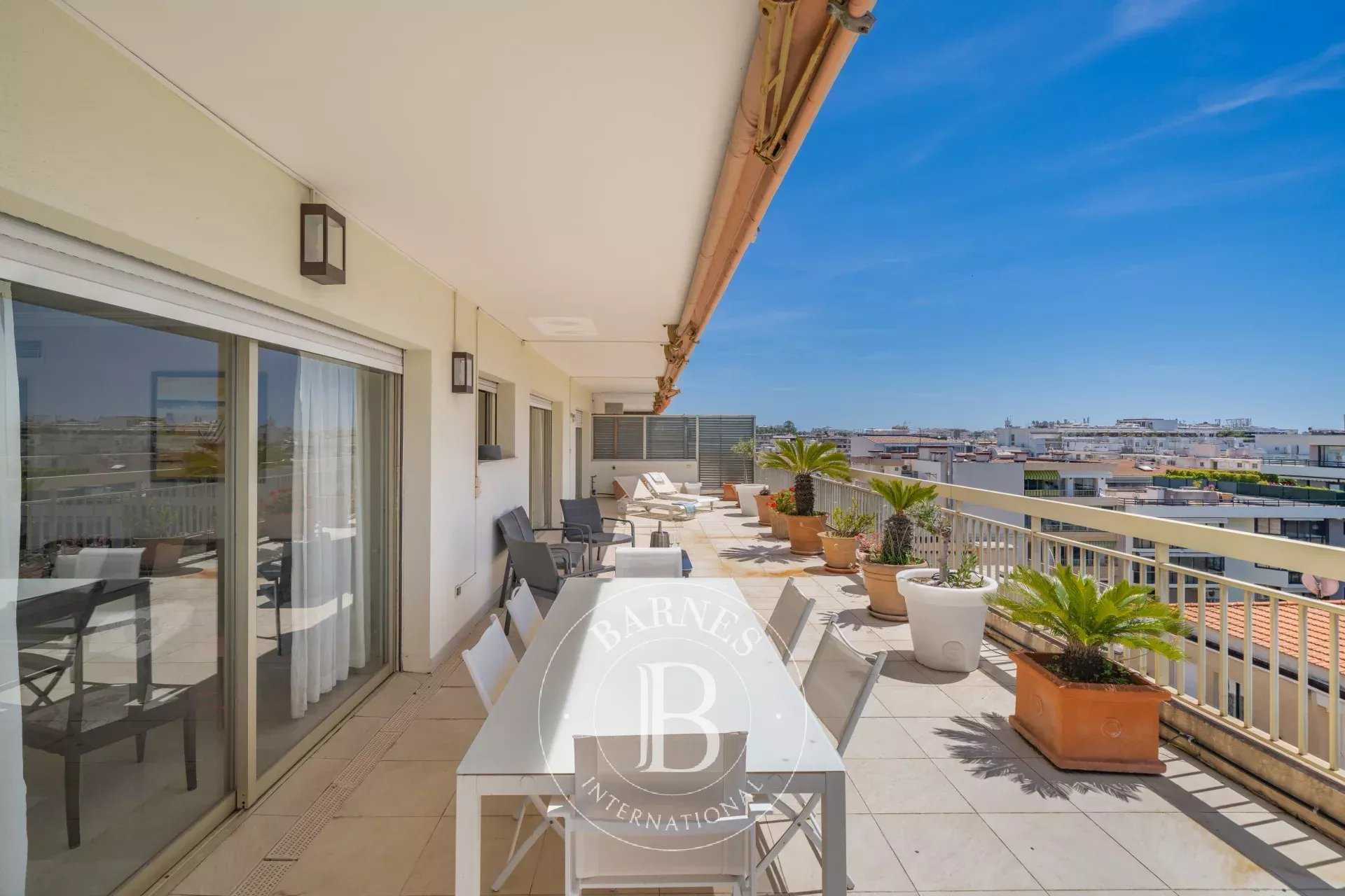 Cannes  - Piso 4 Cuartos 3 Habitaciones