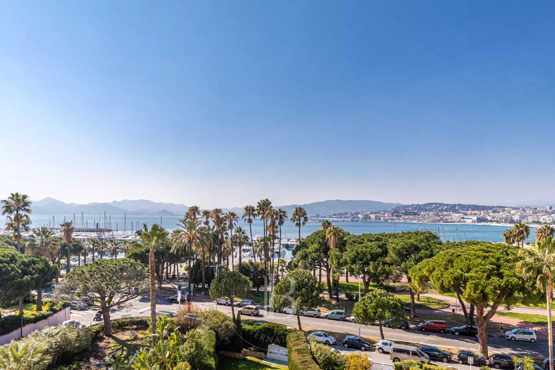 CANNES CROISETTE - VUE MER PANORAMIQUE - 3 CHAMBRES picture 12