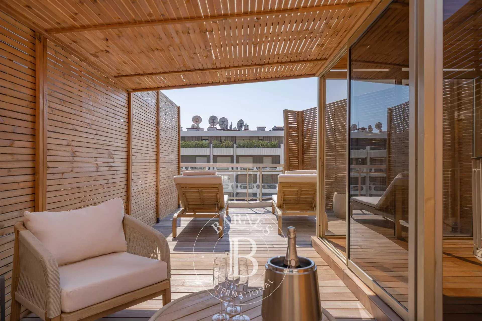 Cannes  - Appartement 3 Pi&egrave;ces 2 Chambres