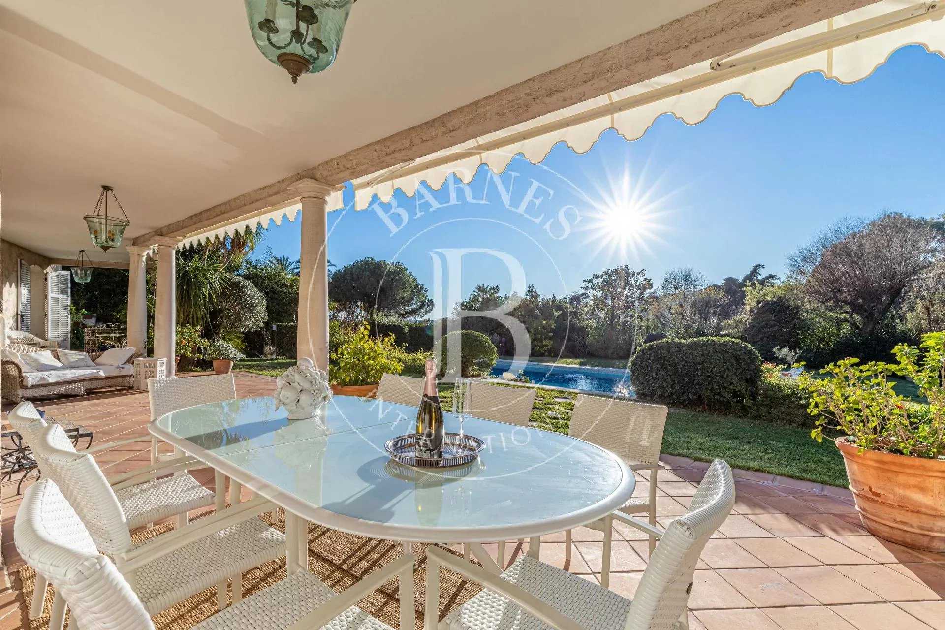 Antibes  - House 5 Bedrooms