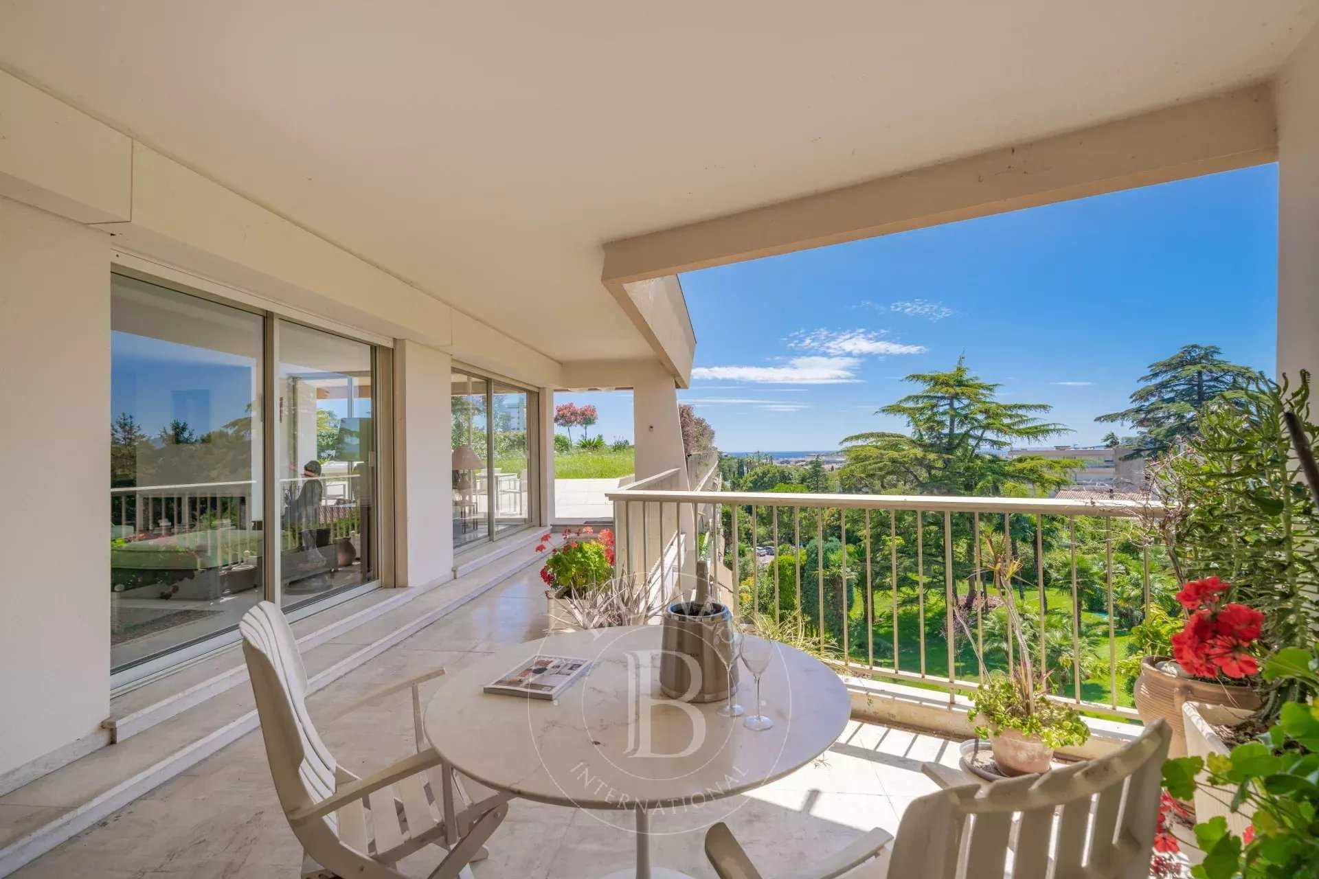 Cannes  - Appartement 6 Pièces 4 Chambres