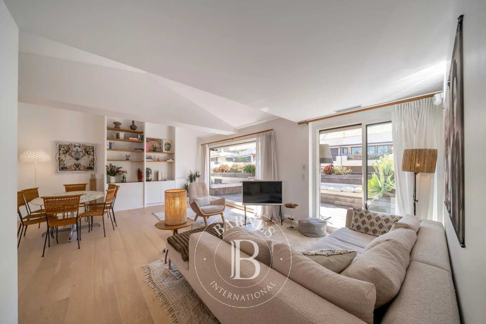 Cannes  - Appartement 3 Pi&egrave;ces 2 Chambres