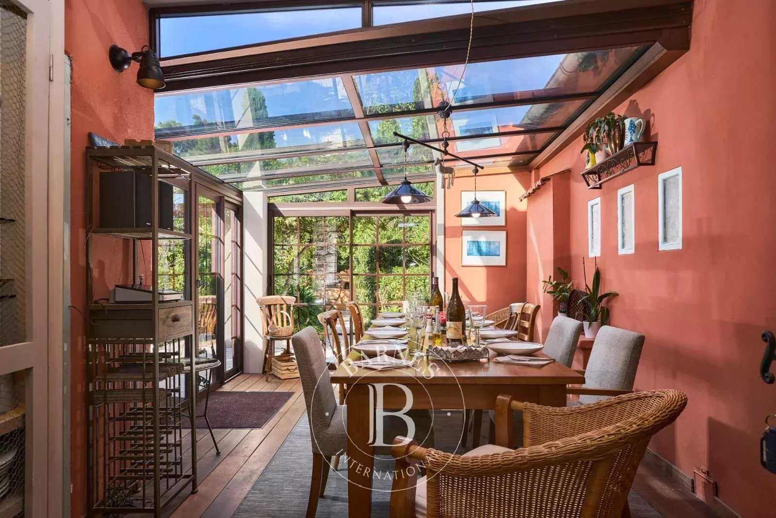 Antibes  - Villa 5 Bedrooms