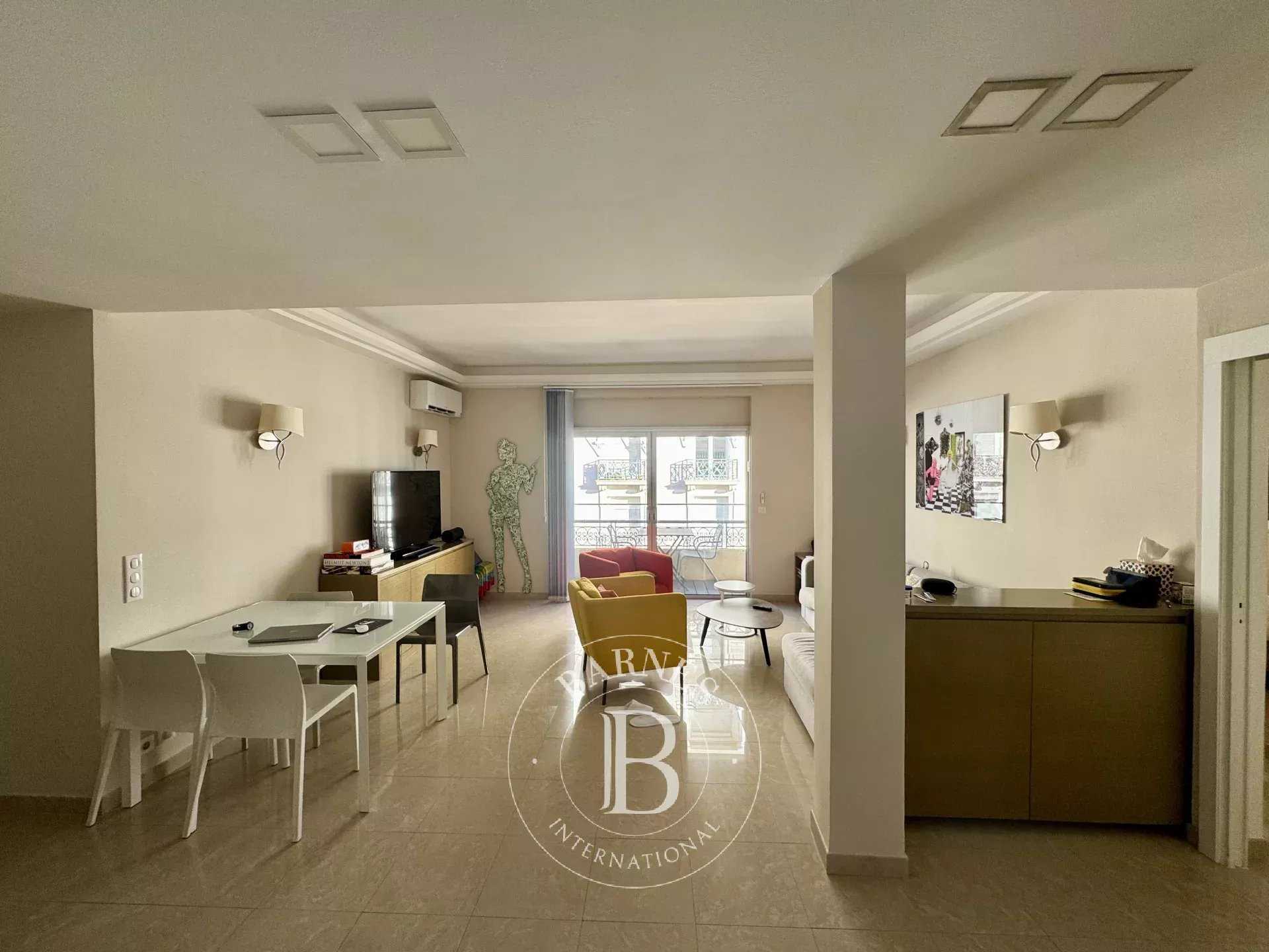 Cannes  - Appartement 3 Pi&egrave;ces 2 Chambres